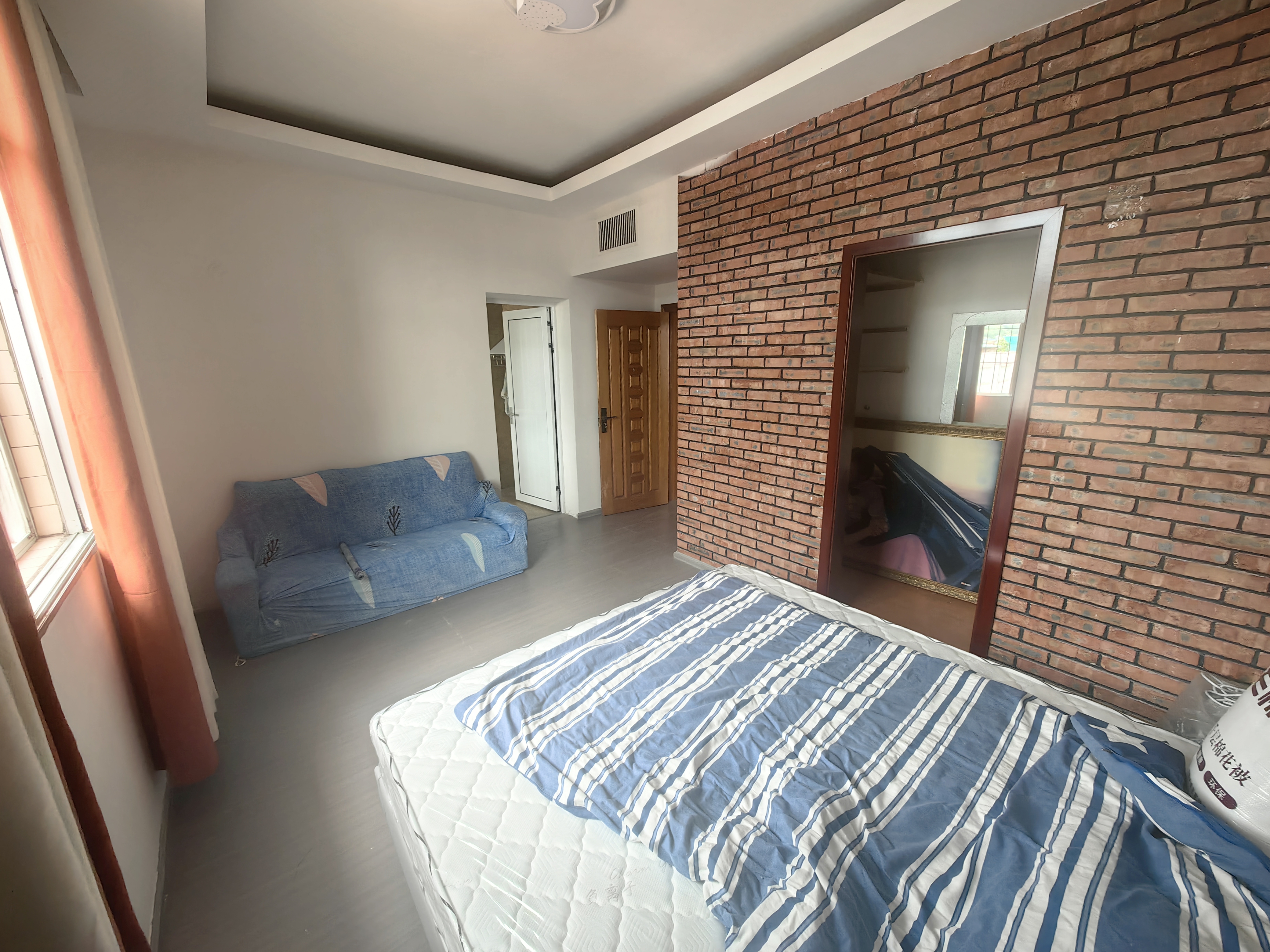 川心小区齐心西路财政局家属楼 随时看房·