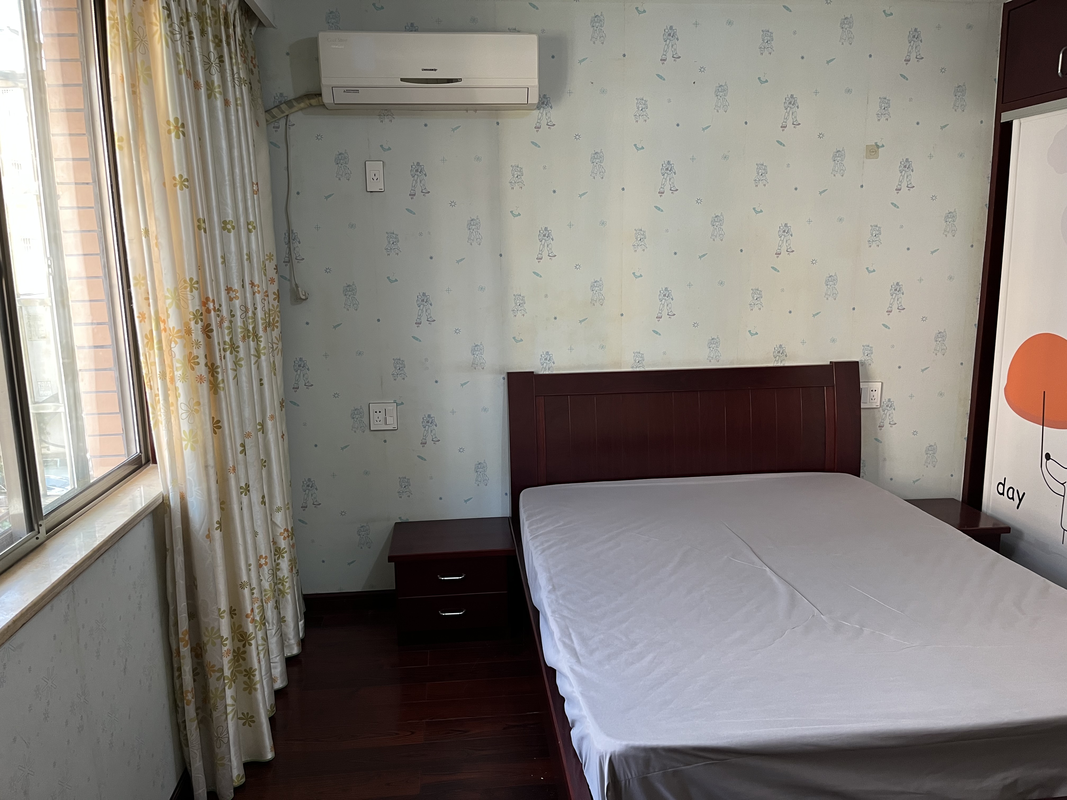 草荡苑东区 随时看房·