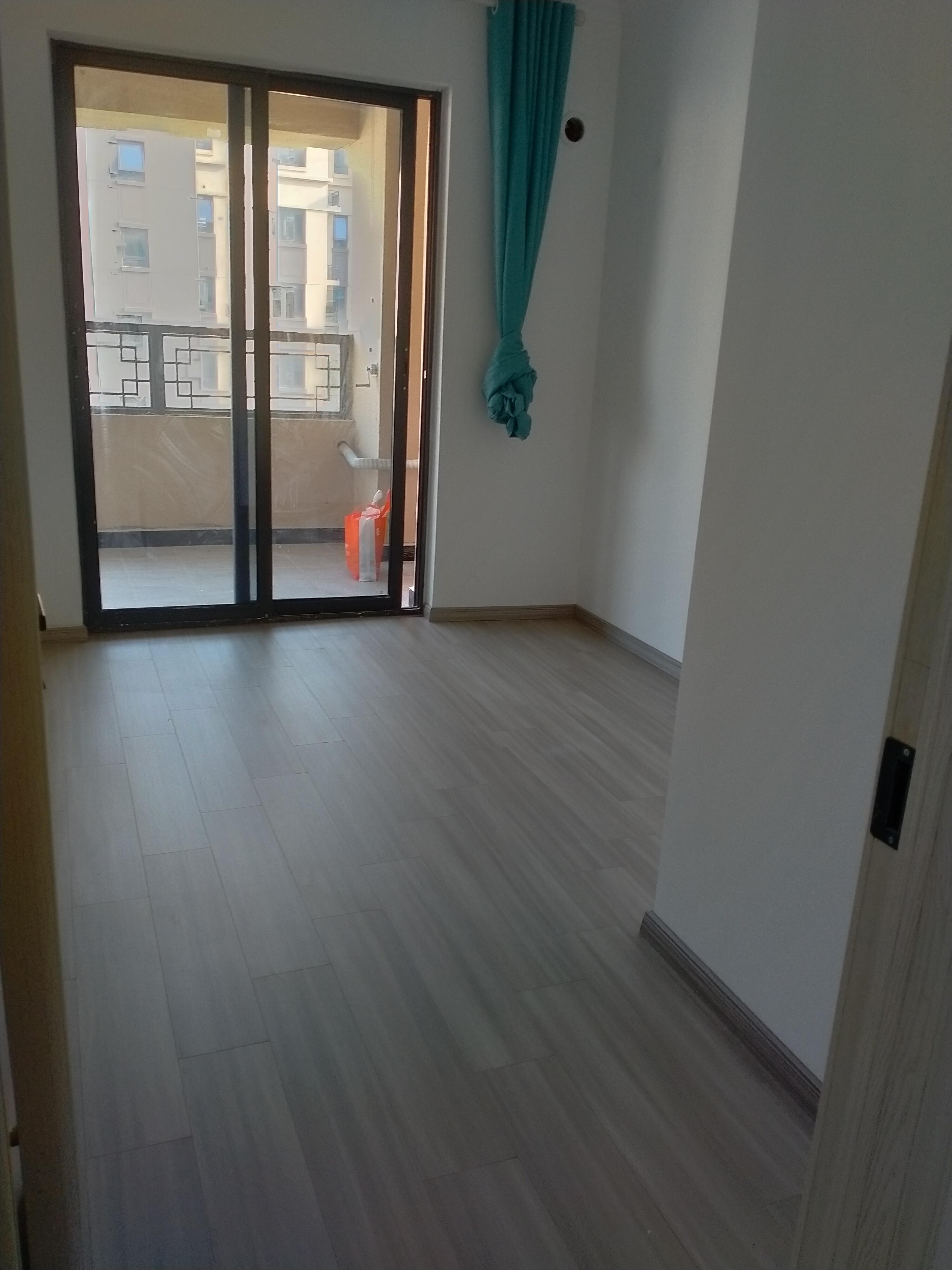 华地黄麓公馆 3居室 1400元/月