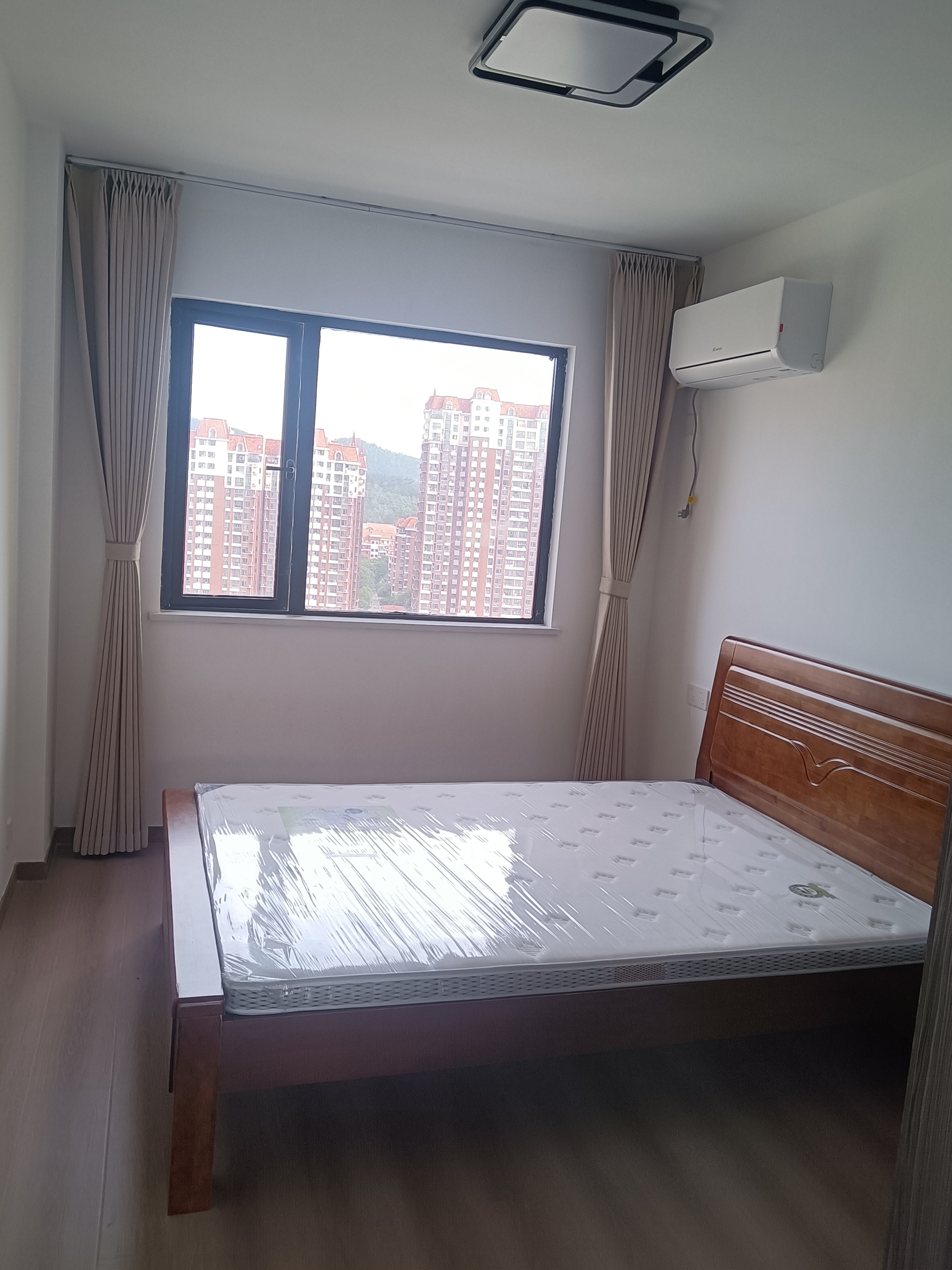 纺织大学阳光校区旁 随时看房·