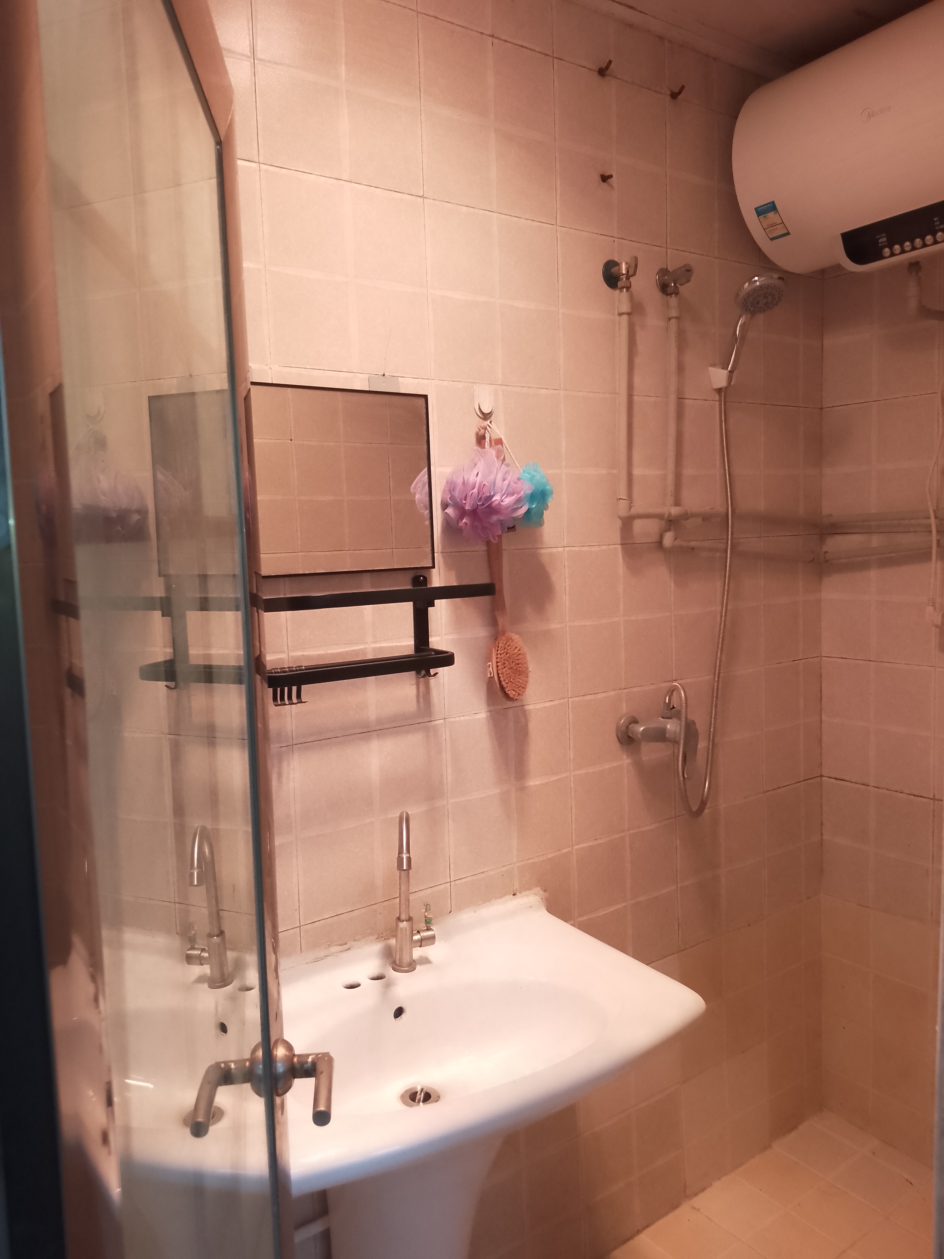 北京东城区新太仓二巷37号 随时看房·