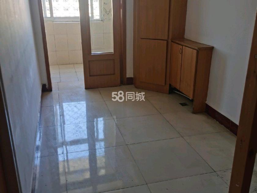 华阳小区 随时看房·