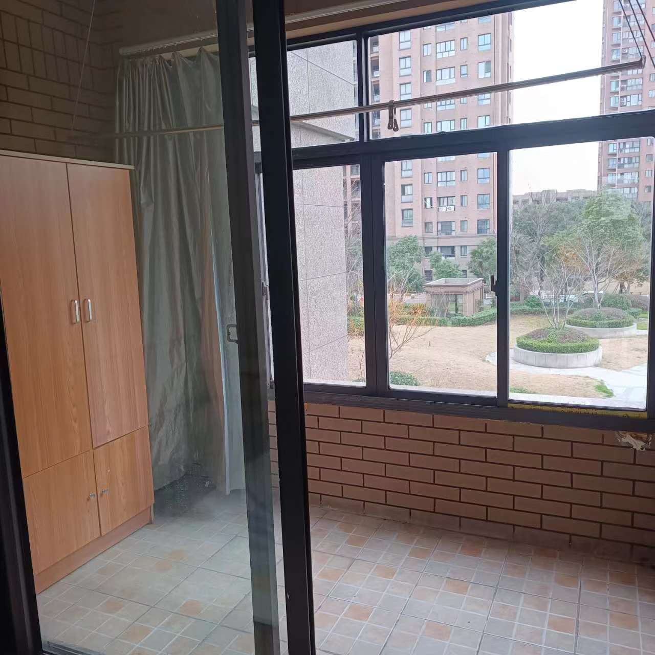 万业紫辰苑 随时看房·