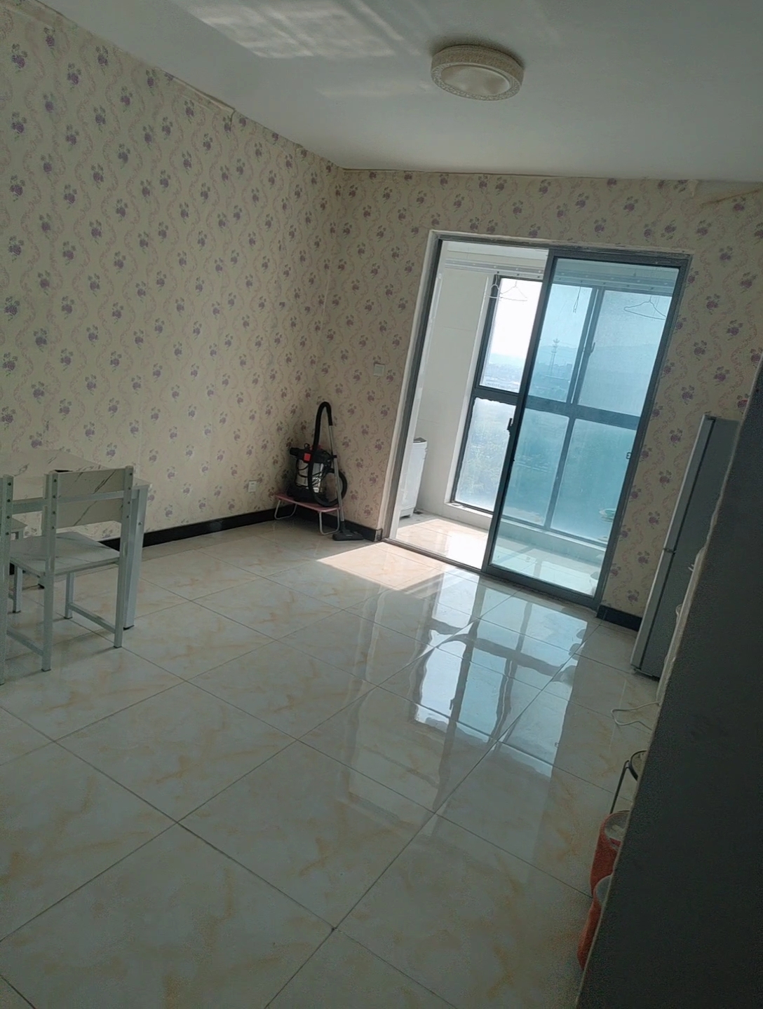 嘉泰城市花园三期 2居室 1300元/月