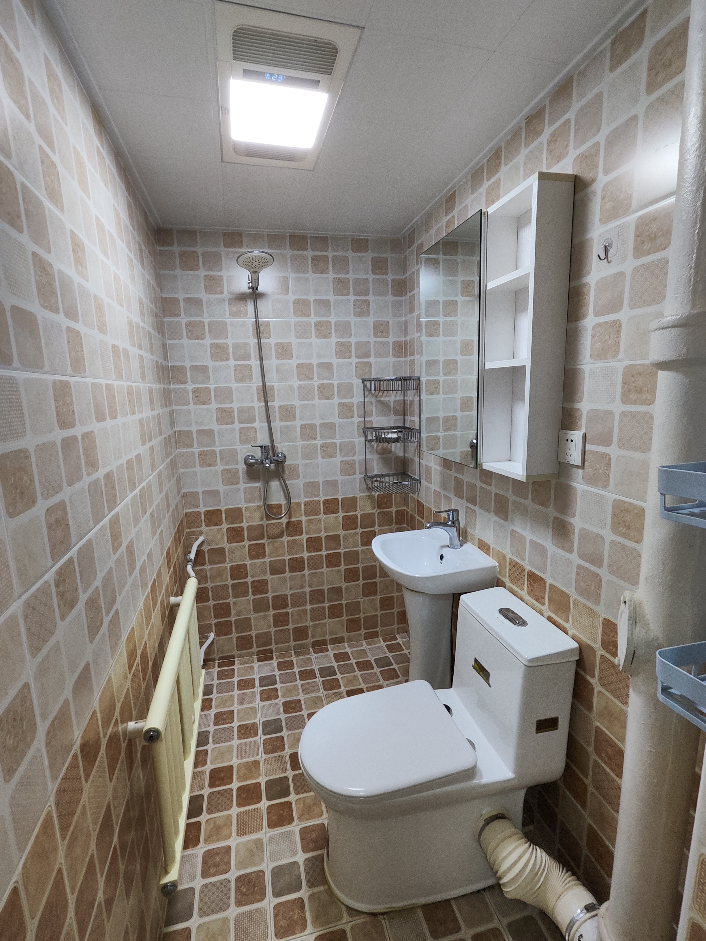 玉桥北里小区 随时看房·