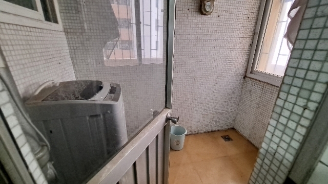 罗湖区江背路6号荣兴大厦 随时看房·