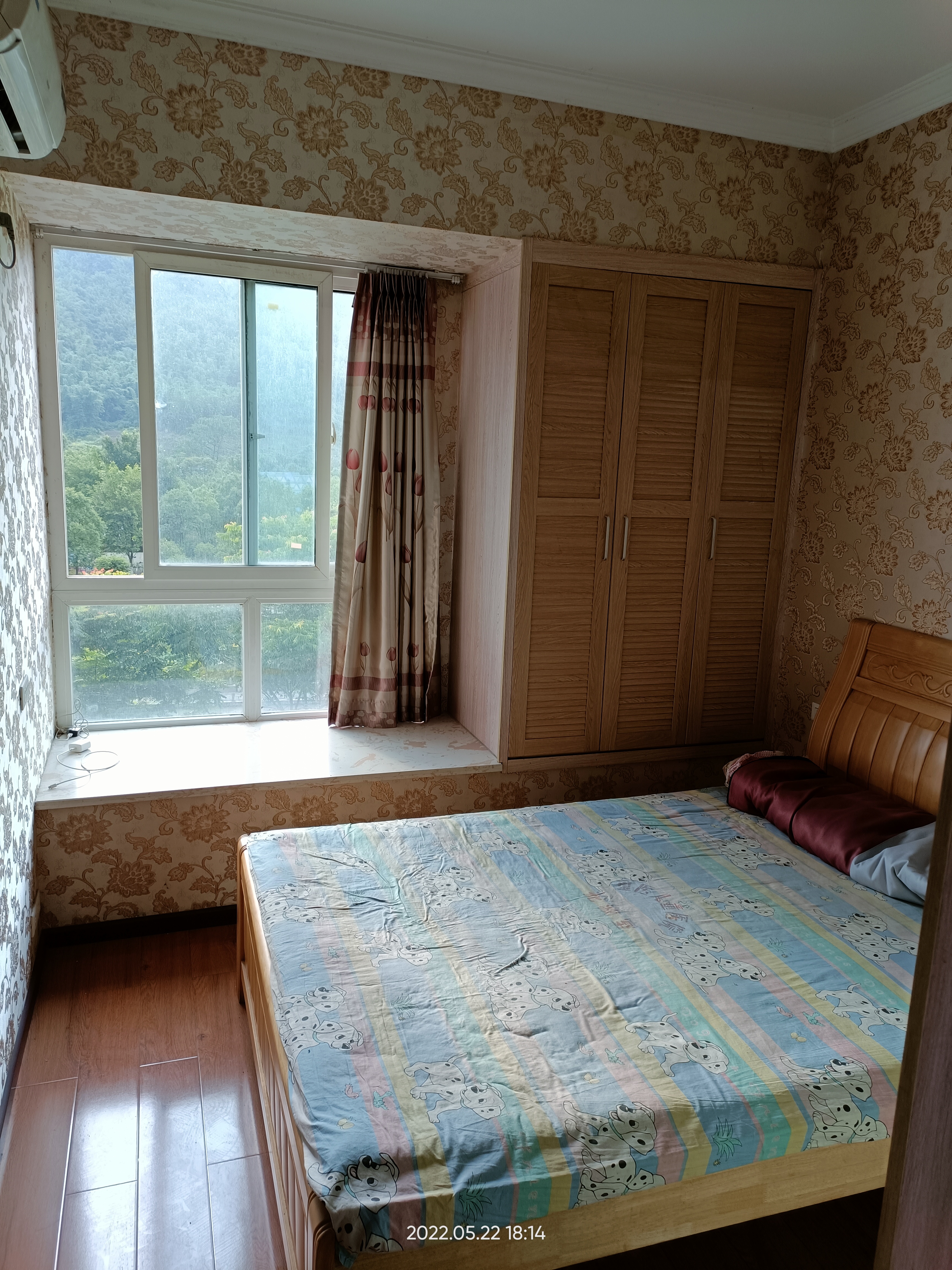 河畔盛景 随时看房·