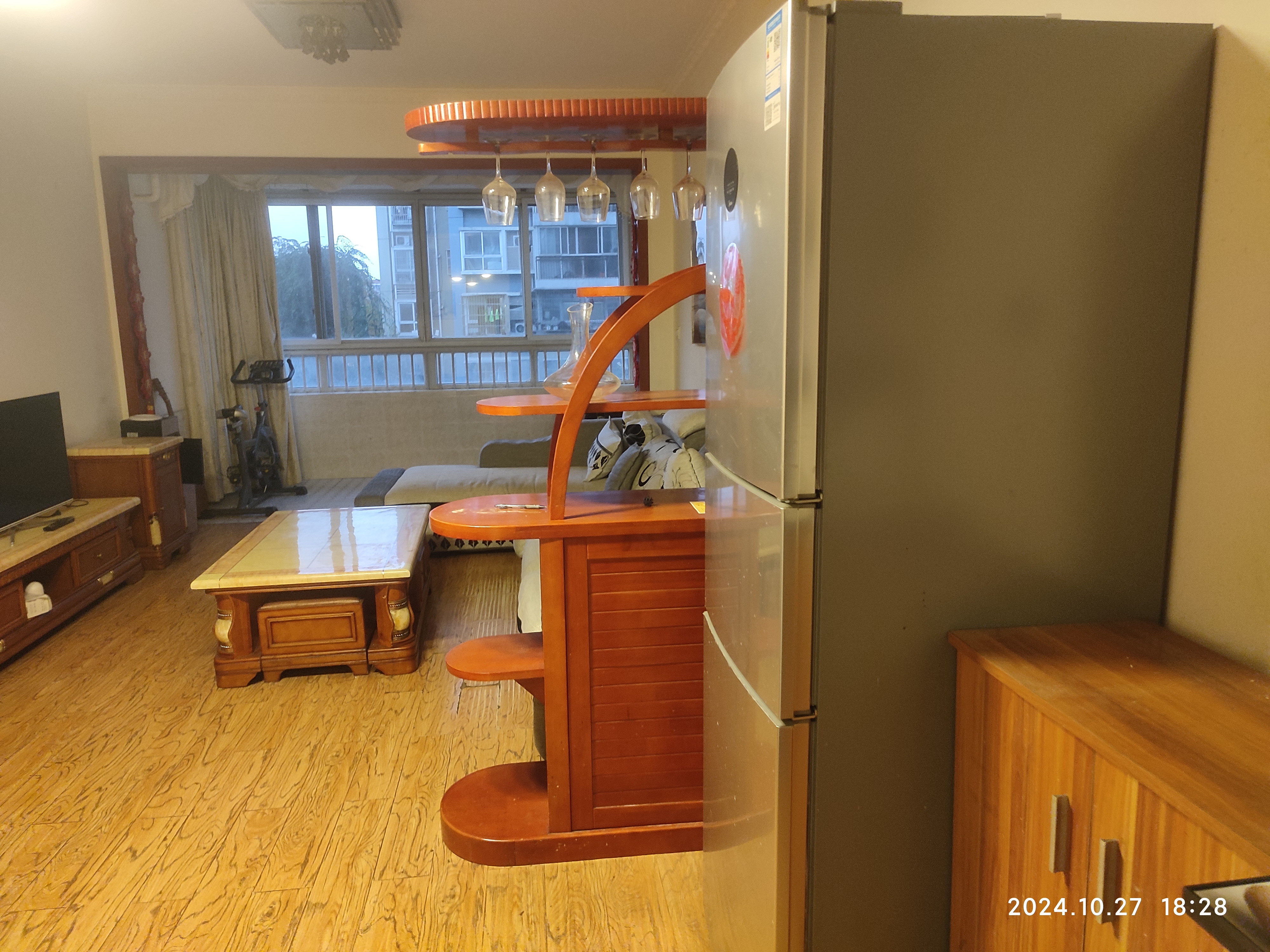 江安河新居 3居室 2800元/月