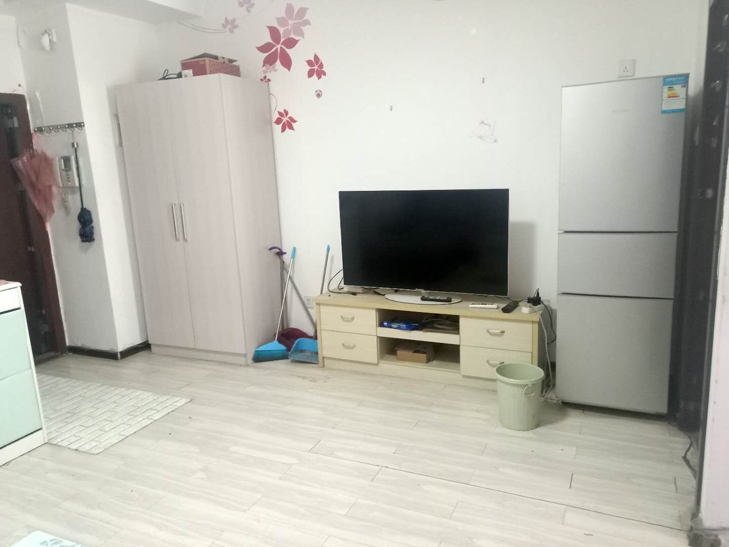 诚基经贸中心 2居室 2500元/月