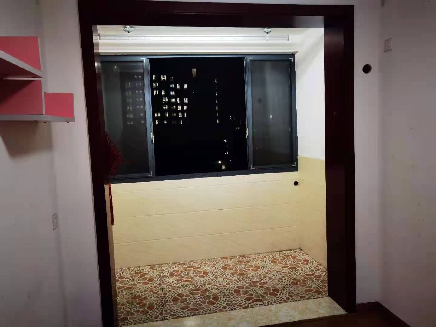 东都小区 随时看房·
