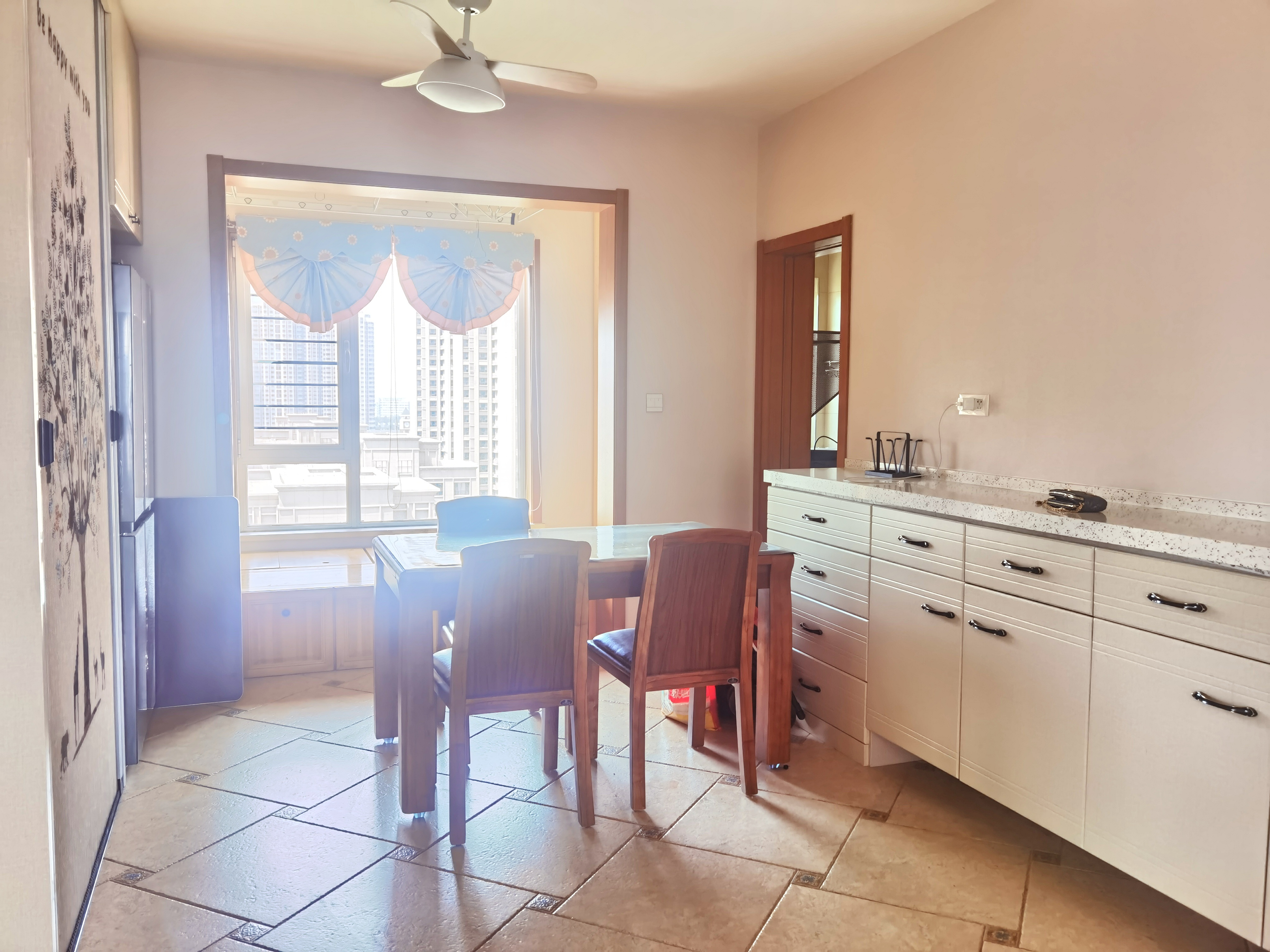 洞庭路壹号 随时看房·