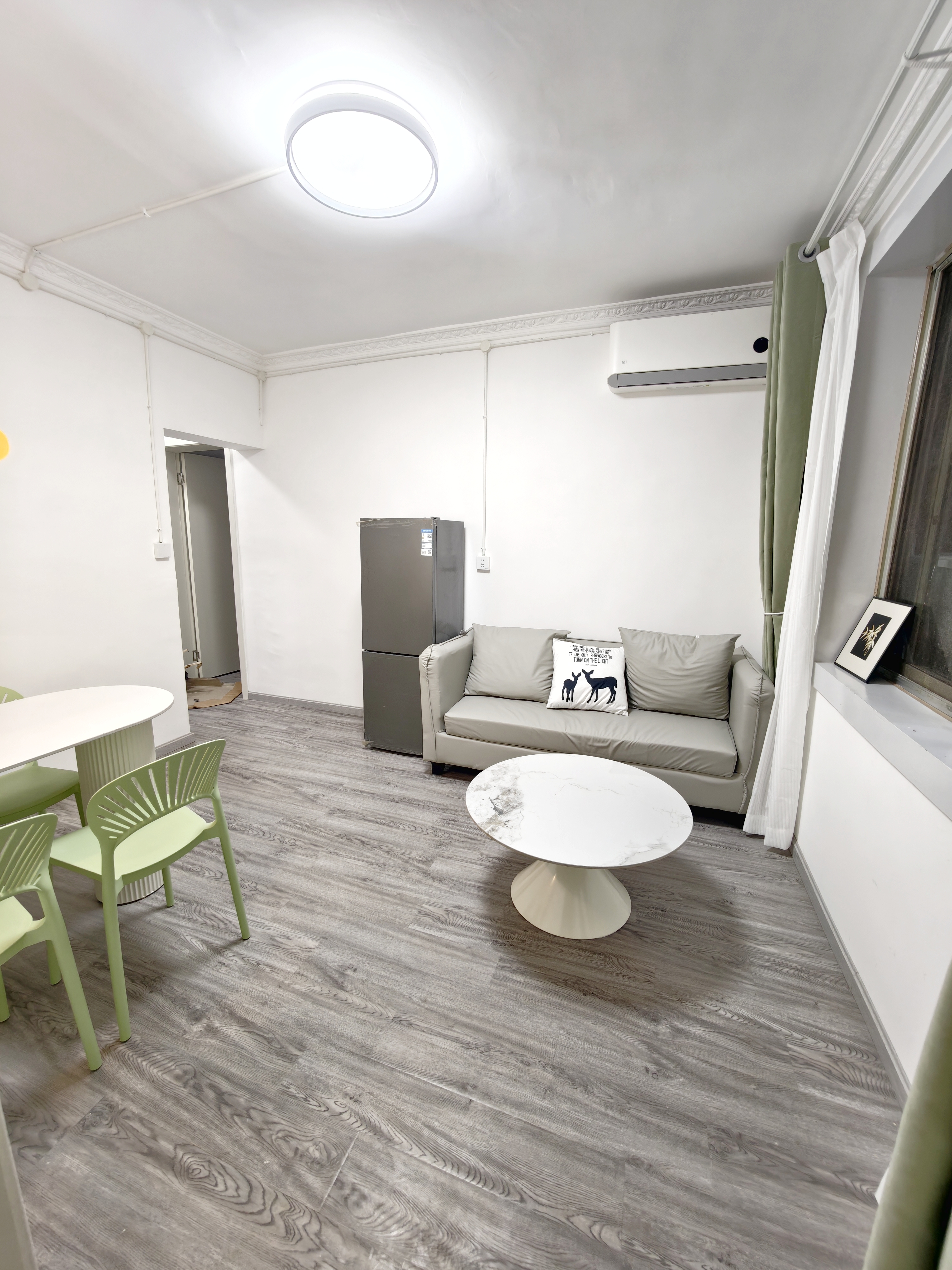 较场坝西街67号 随时看房·