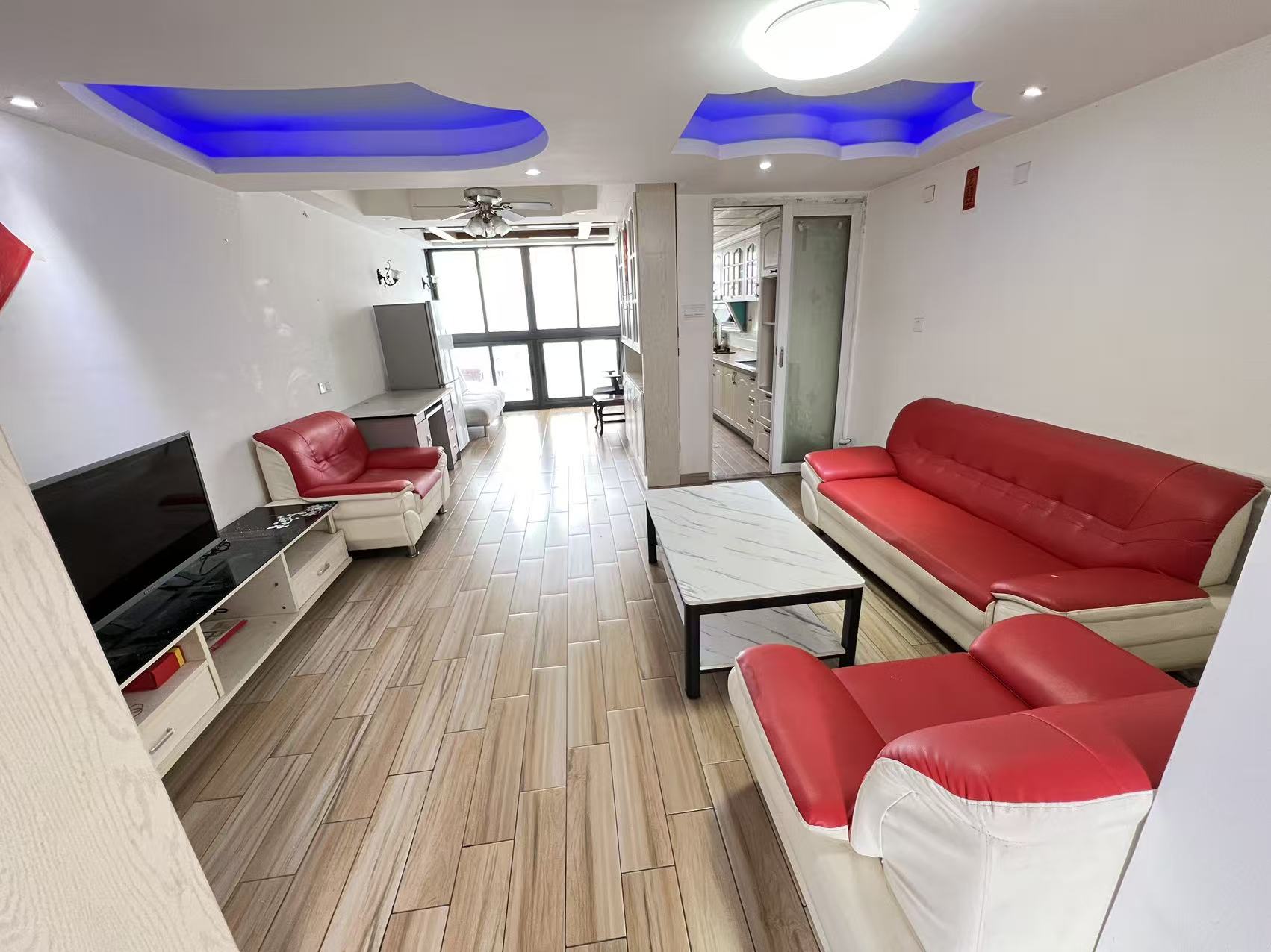 天健时尚名苑 3居室 7600元/月