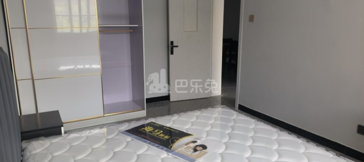 绿川小区西区 随时看房·