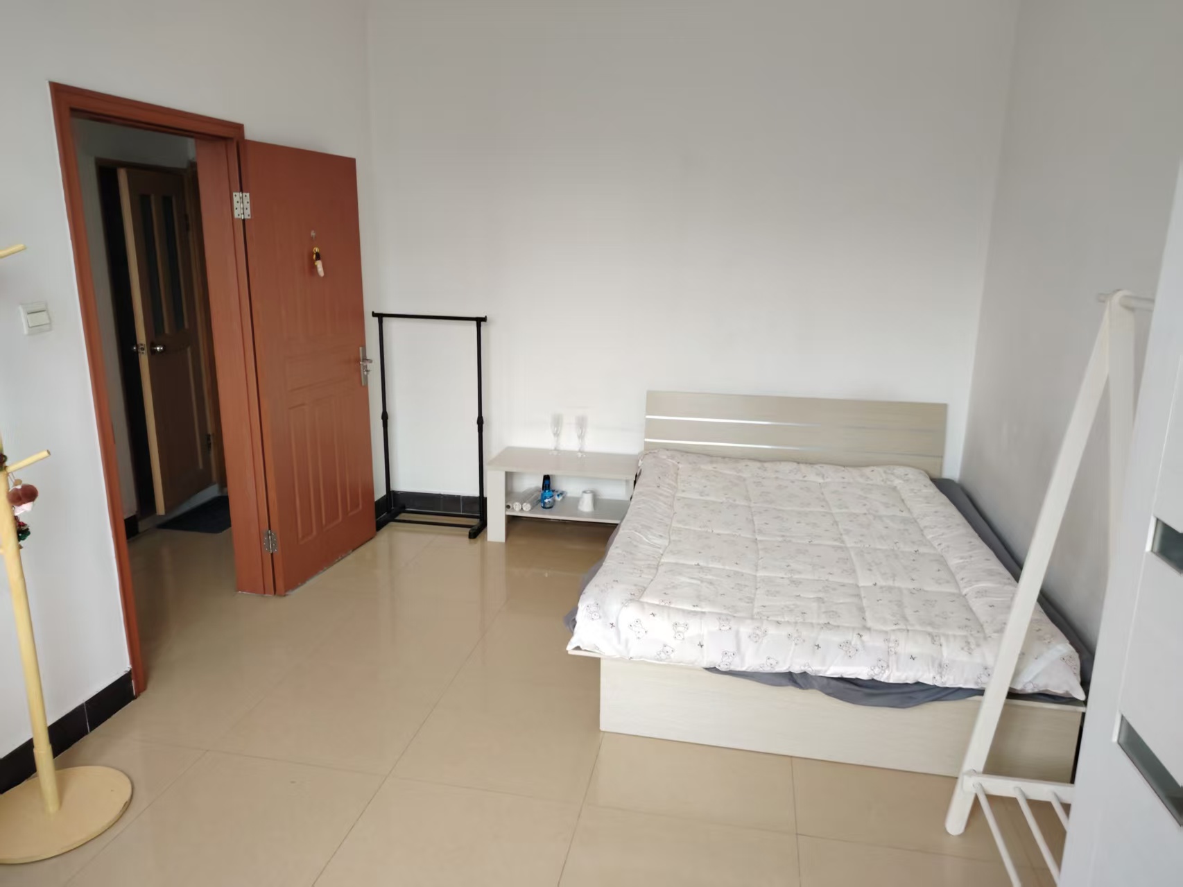 团结湖中路南一条 随时看房·