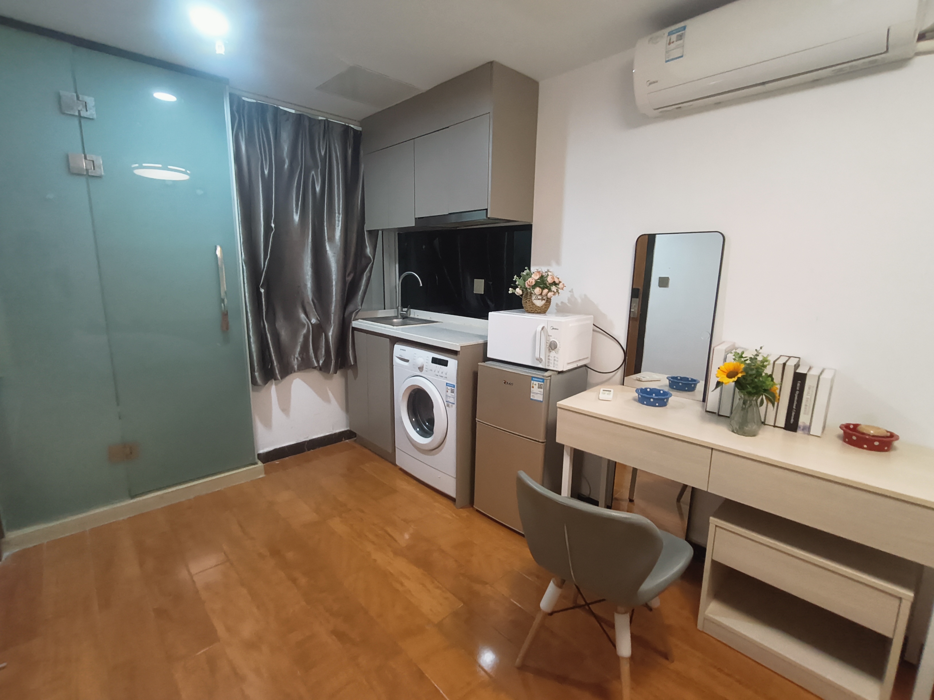 驿业公寓虹桥店 随时看房·