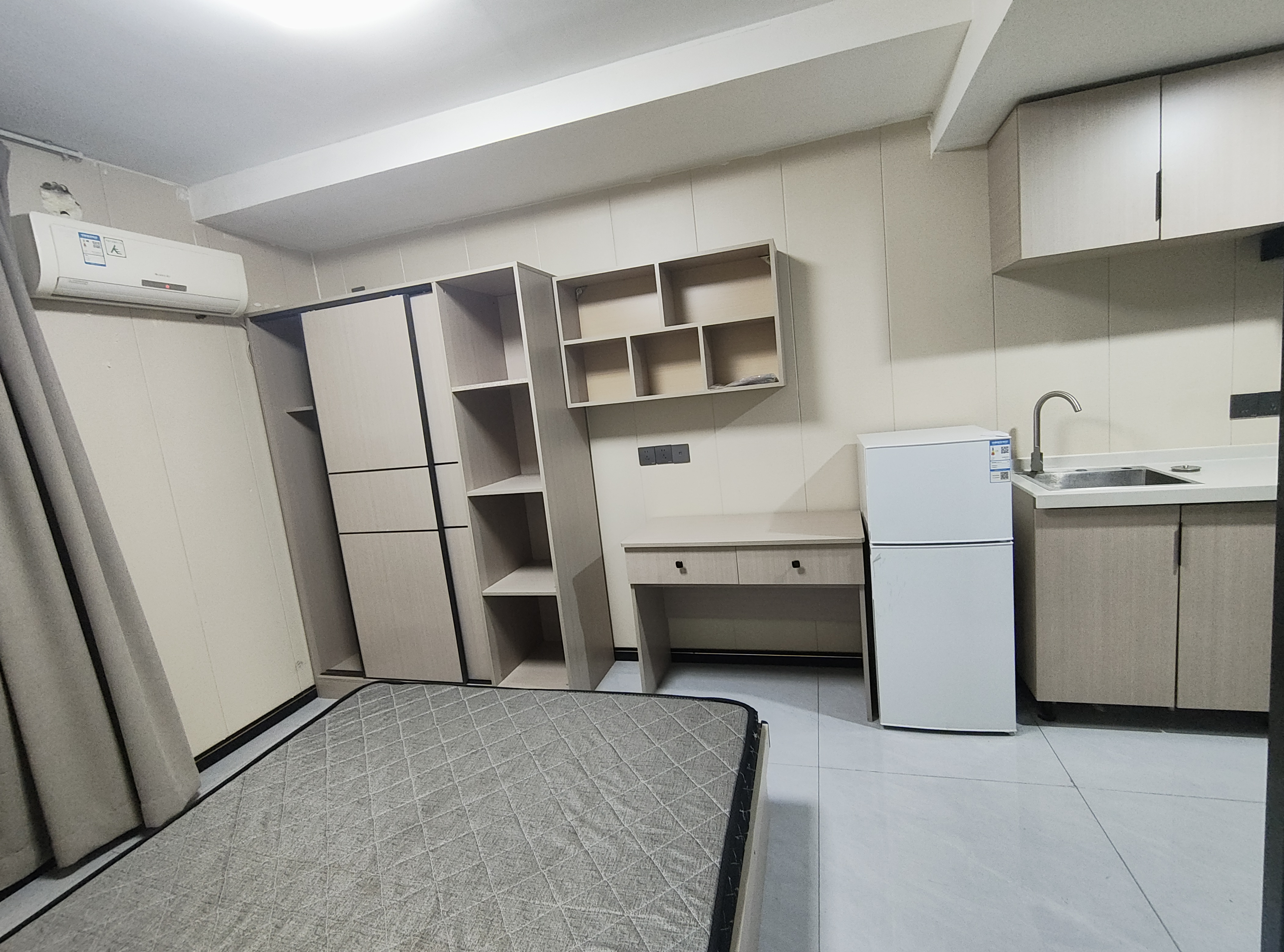 小郊亭 1居室 2600元/月