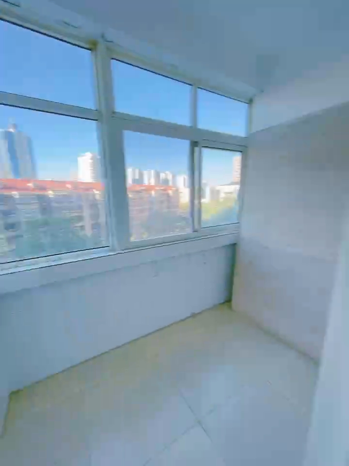 裕阳大厦 随时看房·