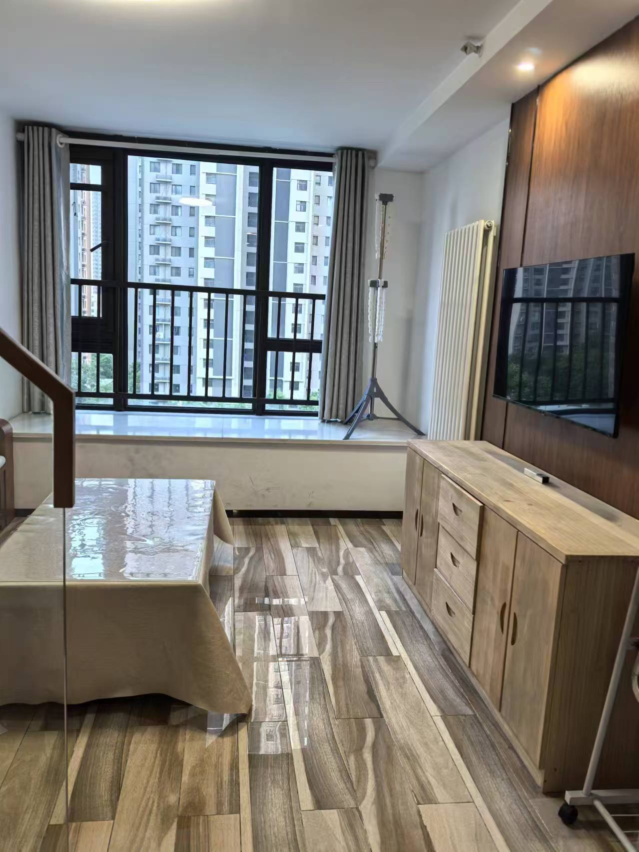 正商寓见铭筑 2居室 1800元/月