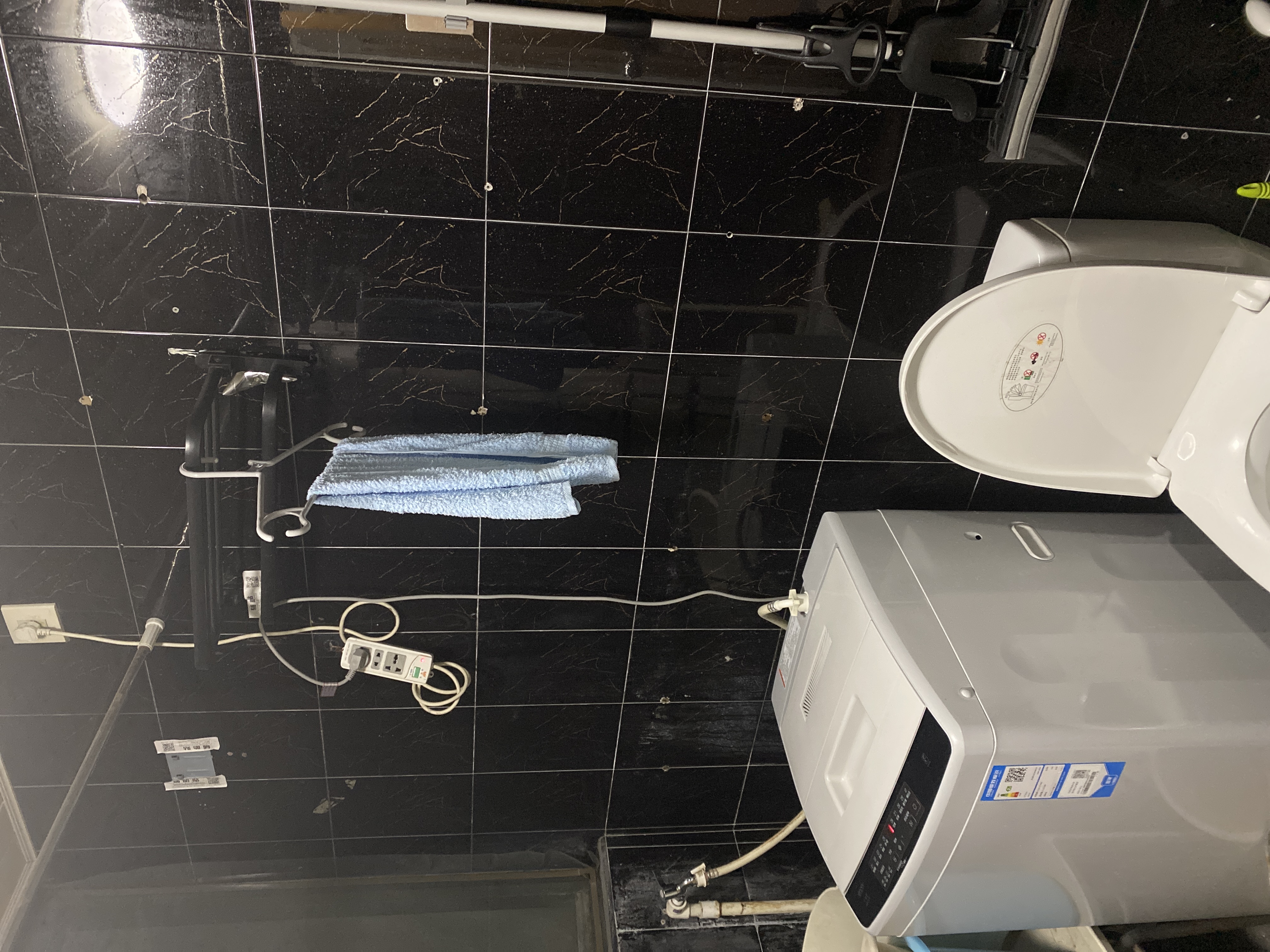 水岸豪庭 随时看房·