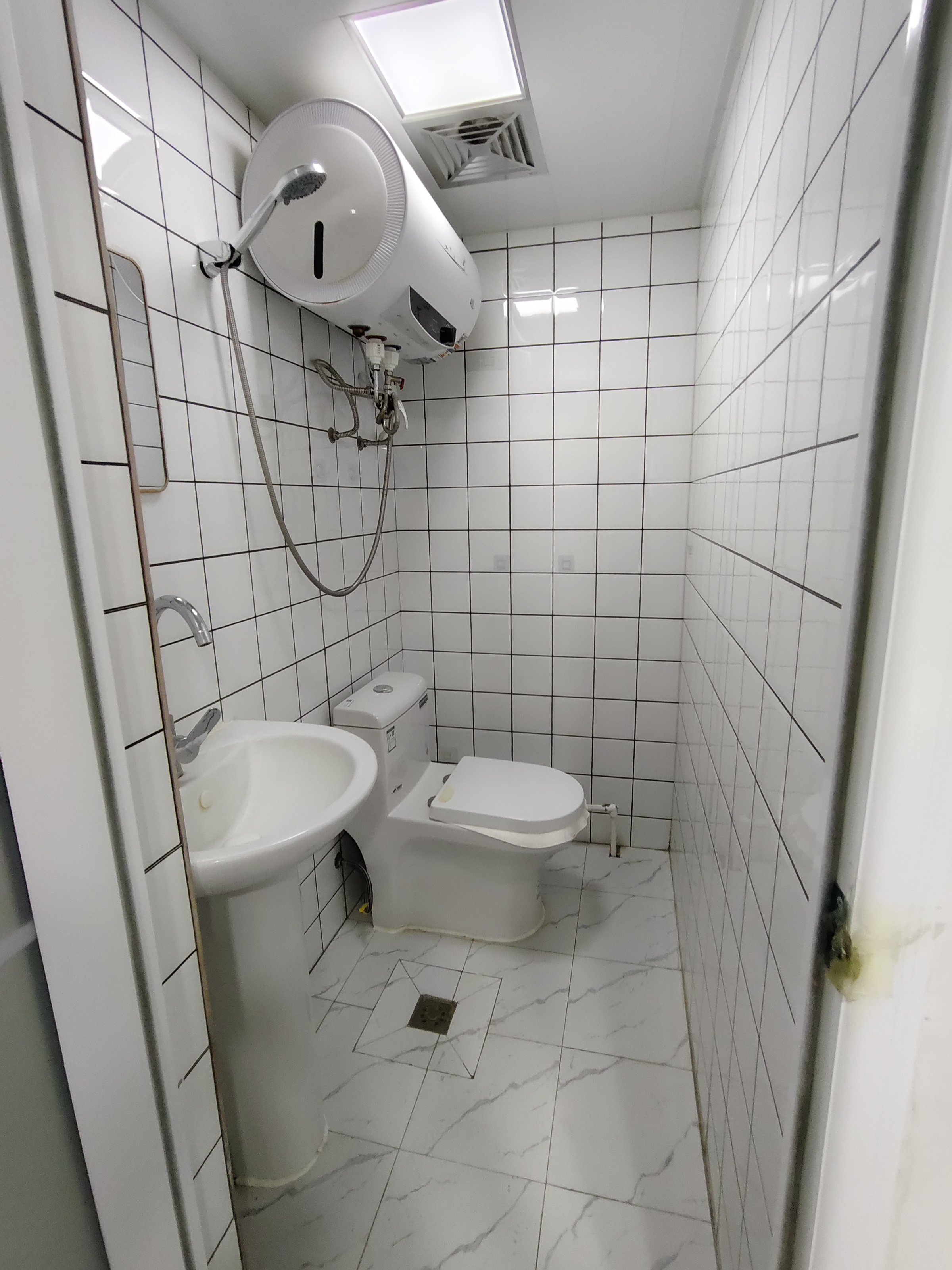 朝阳半壁店 随时看房·