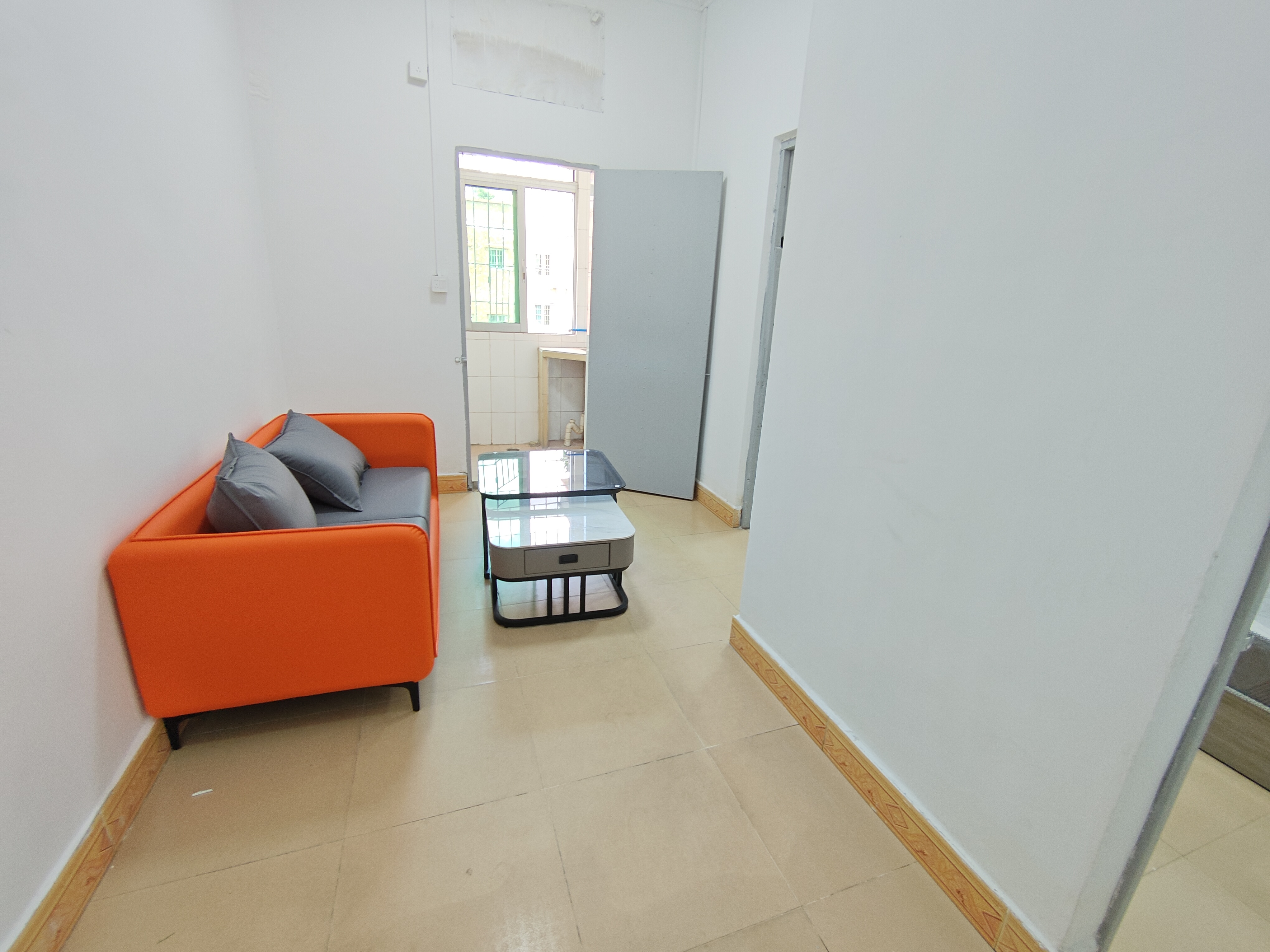 白云区鸦岗东布十一巷20号 随时看房·