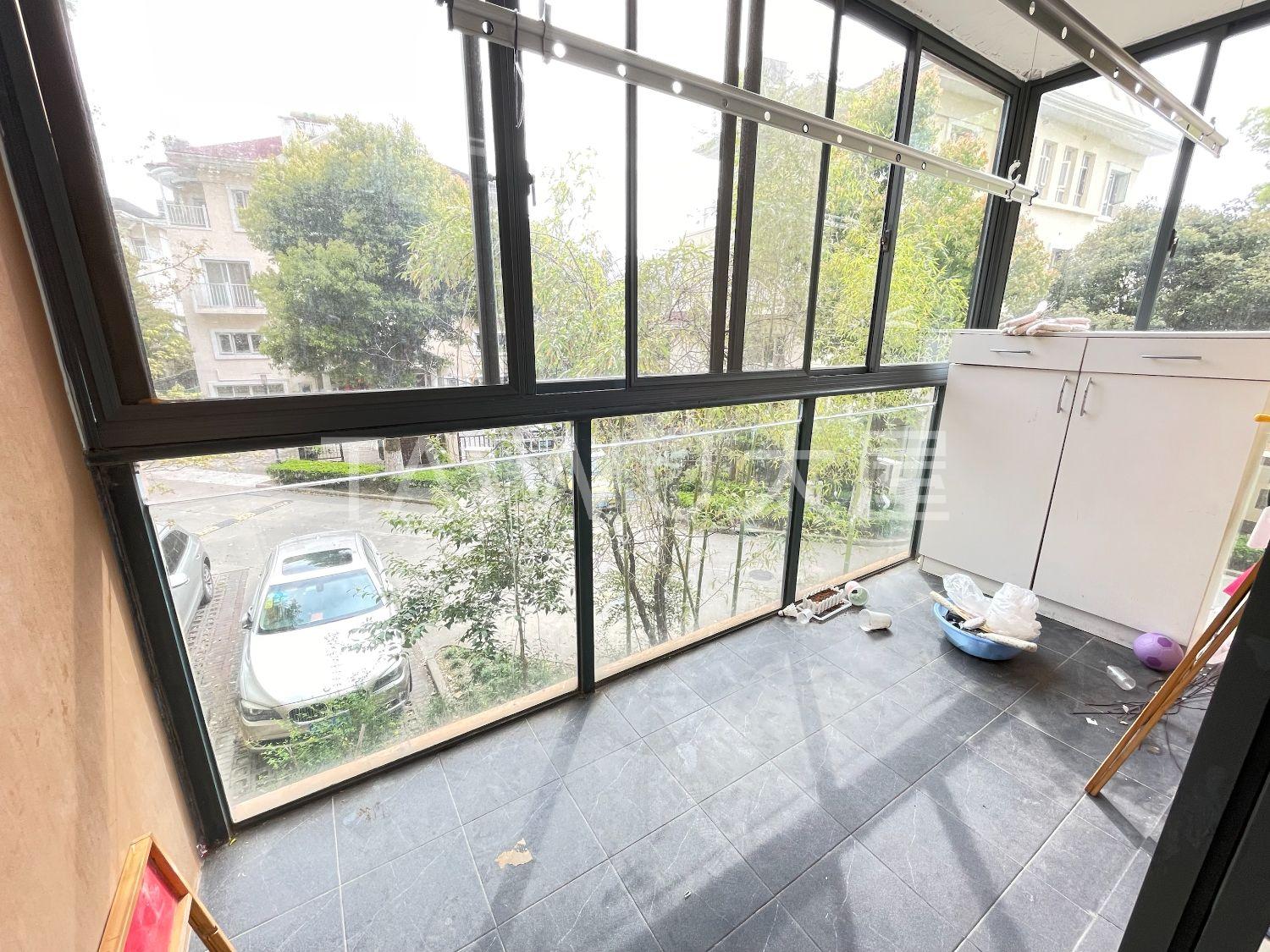 万科假日风景 随时看房·