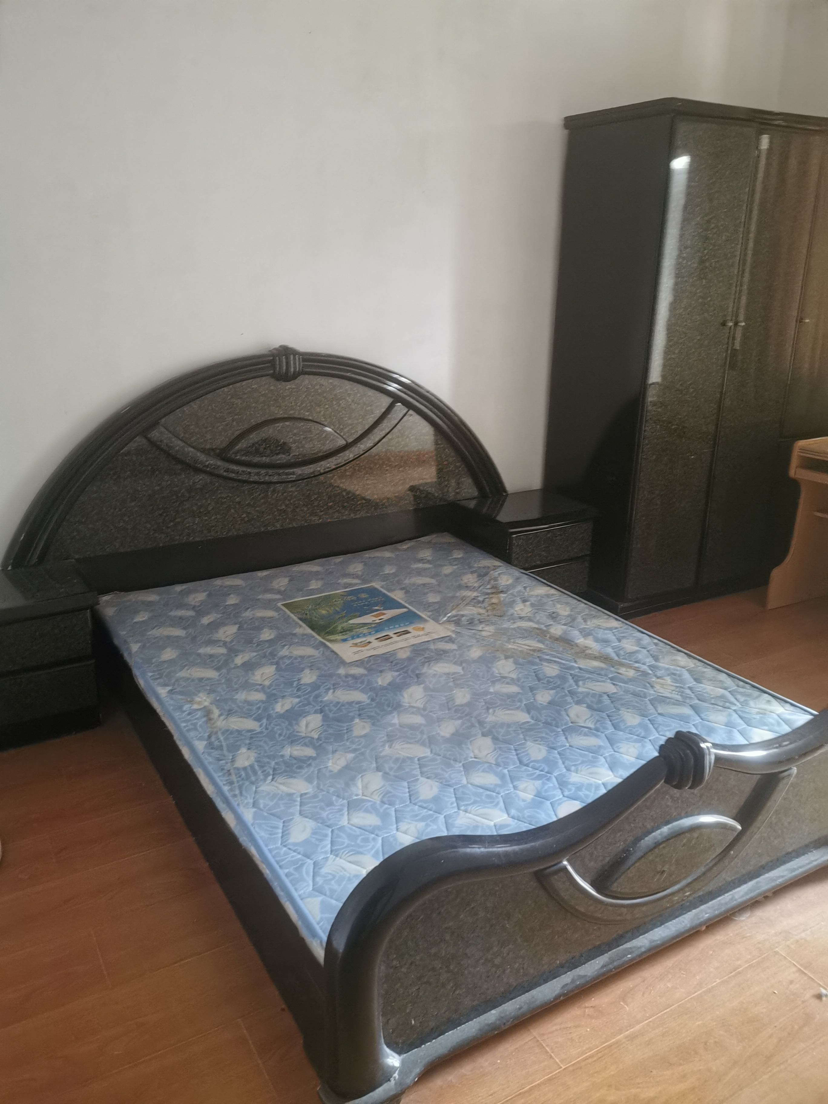 圣堂小区 随时看房·