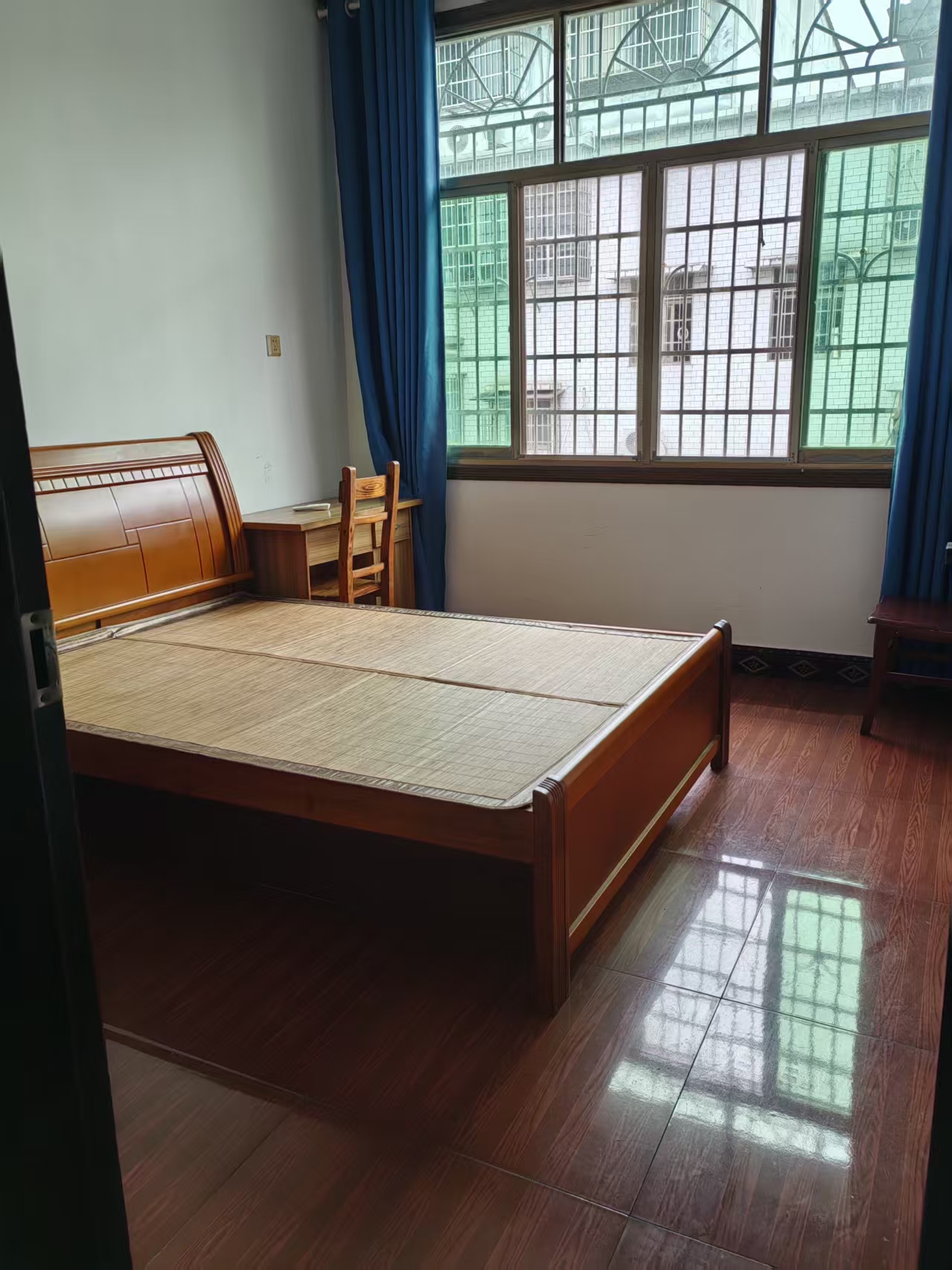 上柏家塘十栋三号楼四楼 随时看房·