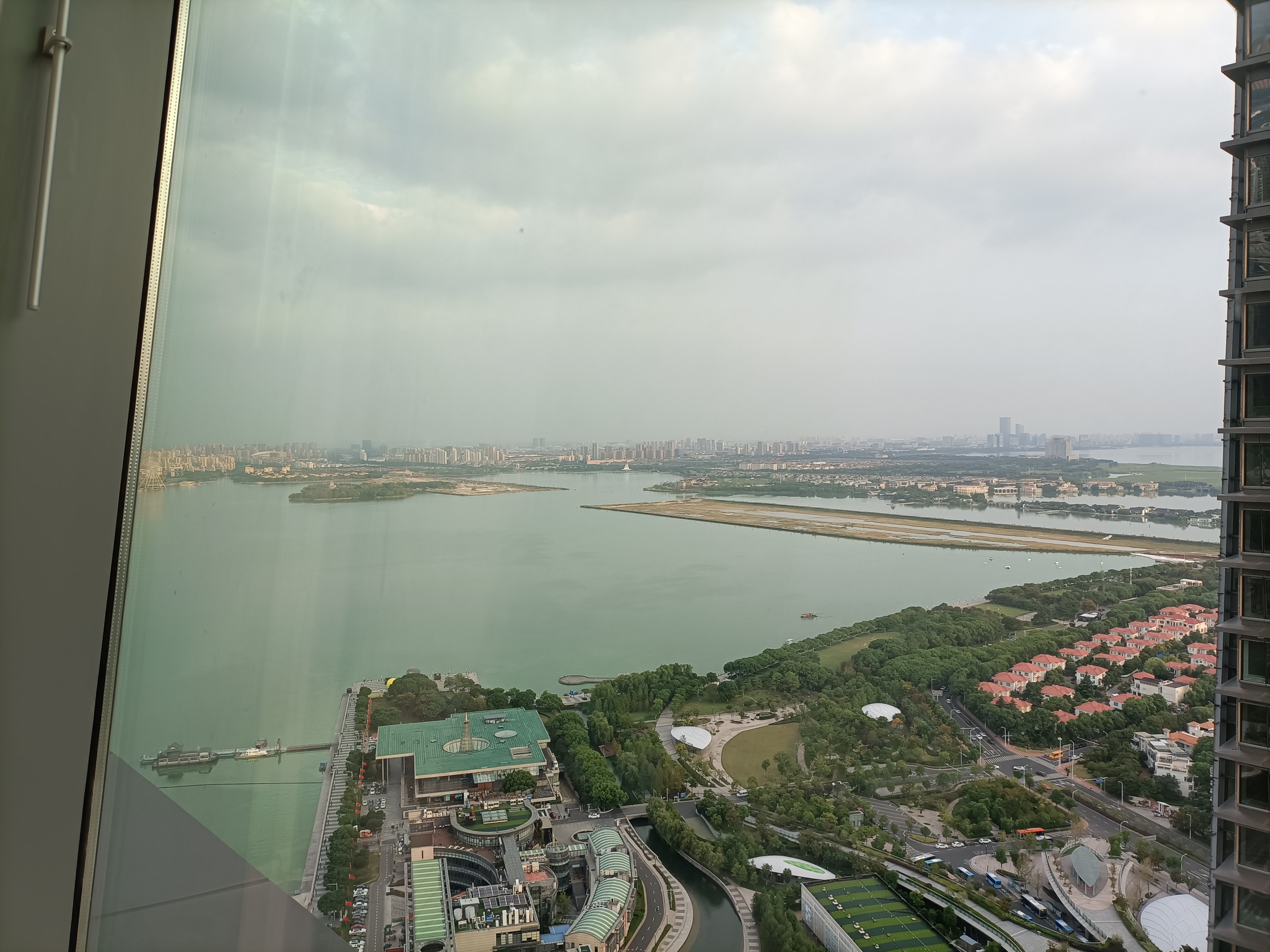 东方之门大厦 随时看房·