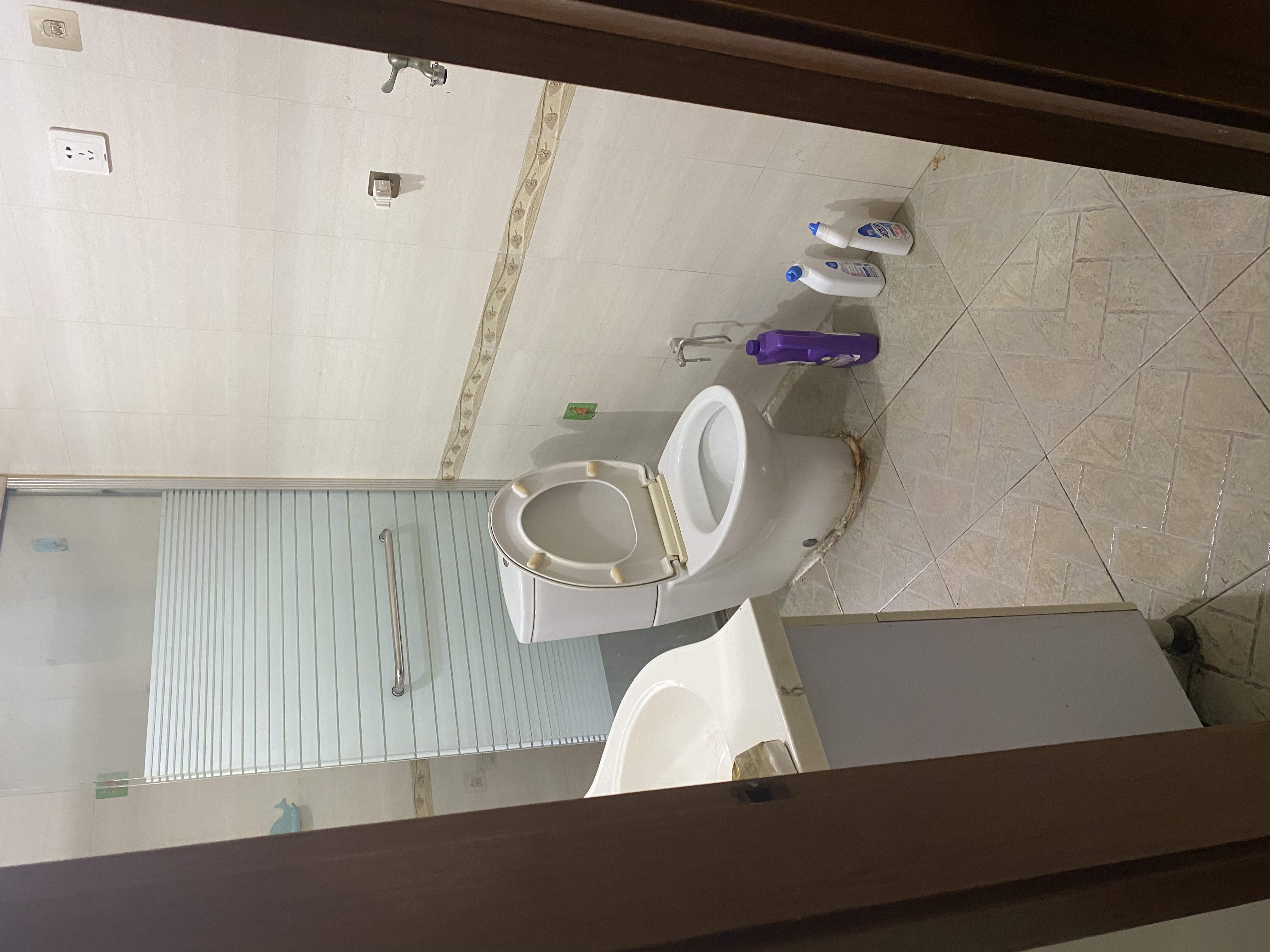 复旦大学凉城宿舍区 随时看房·