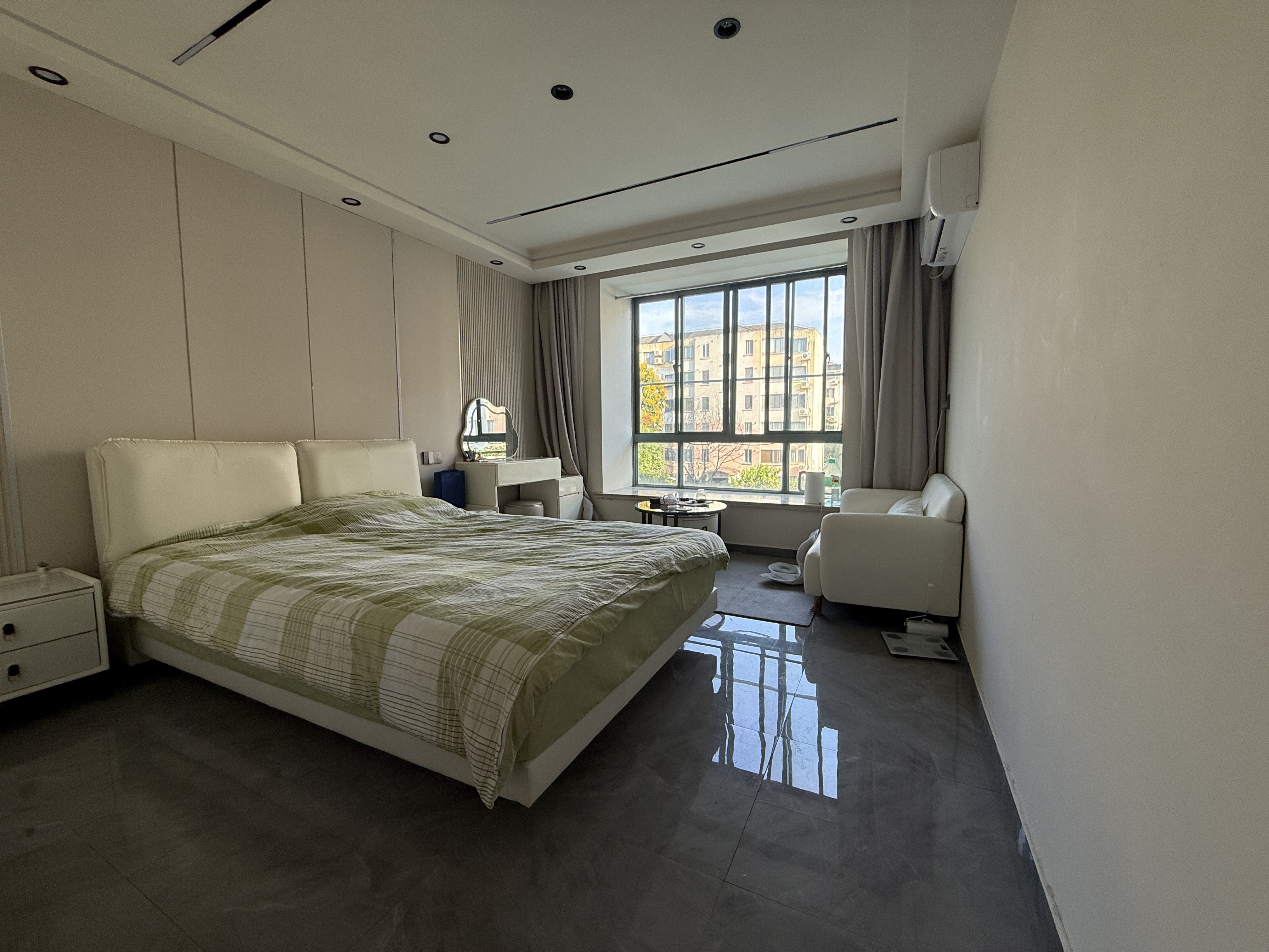 万兆家园 1居室 3380元/月