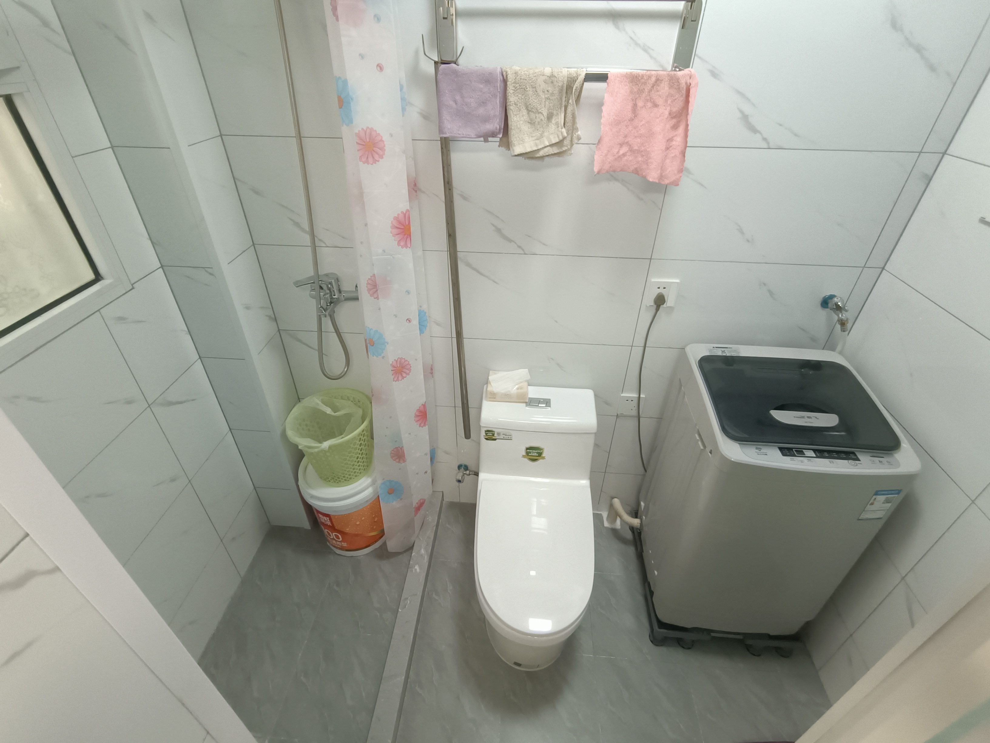 西三小区 随时看房·