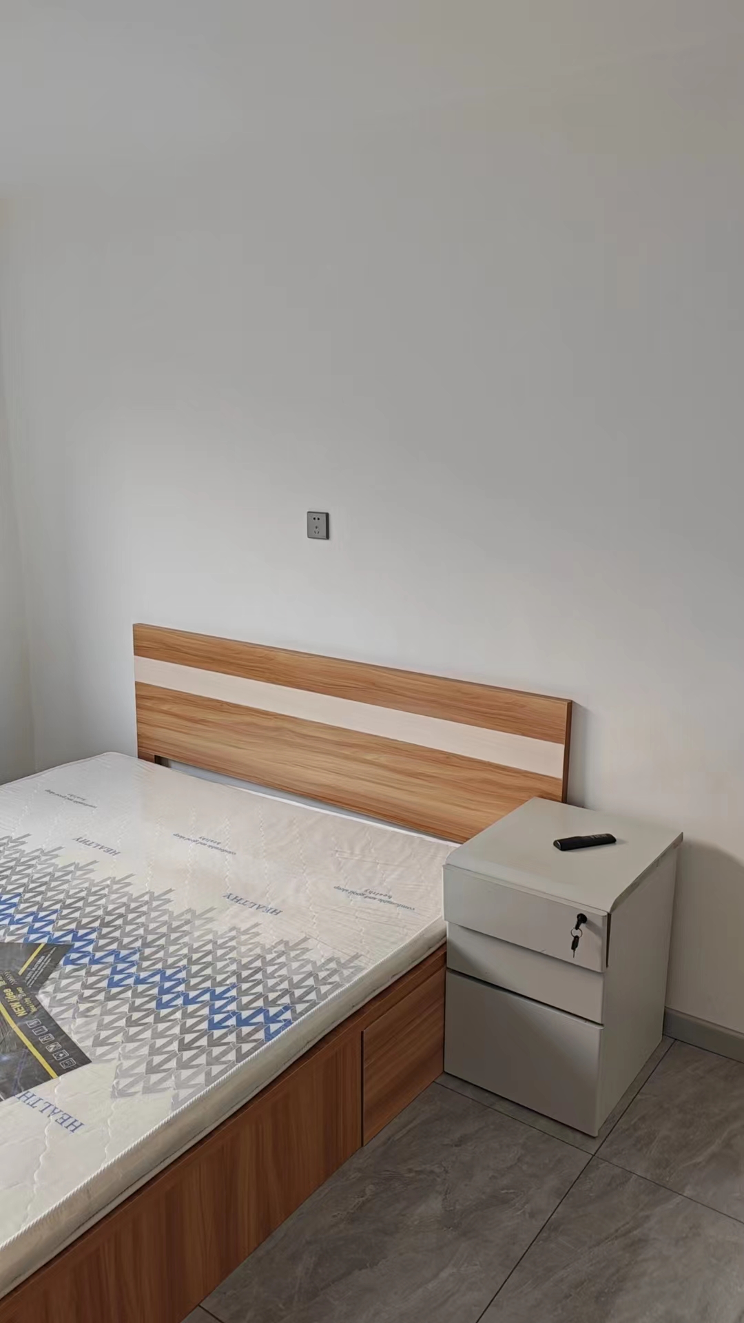 狮城花园回迁楼 2居室 1300元/月