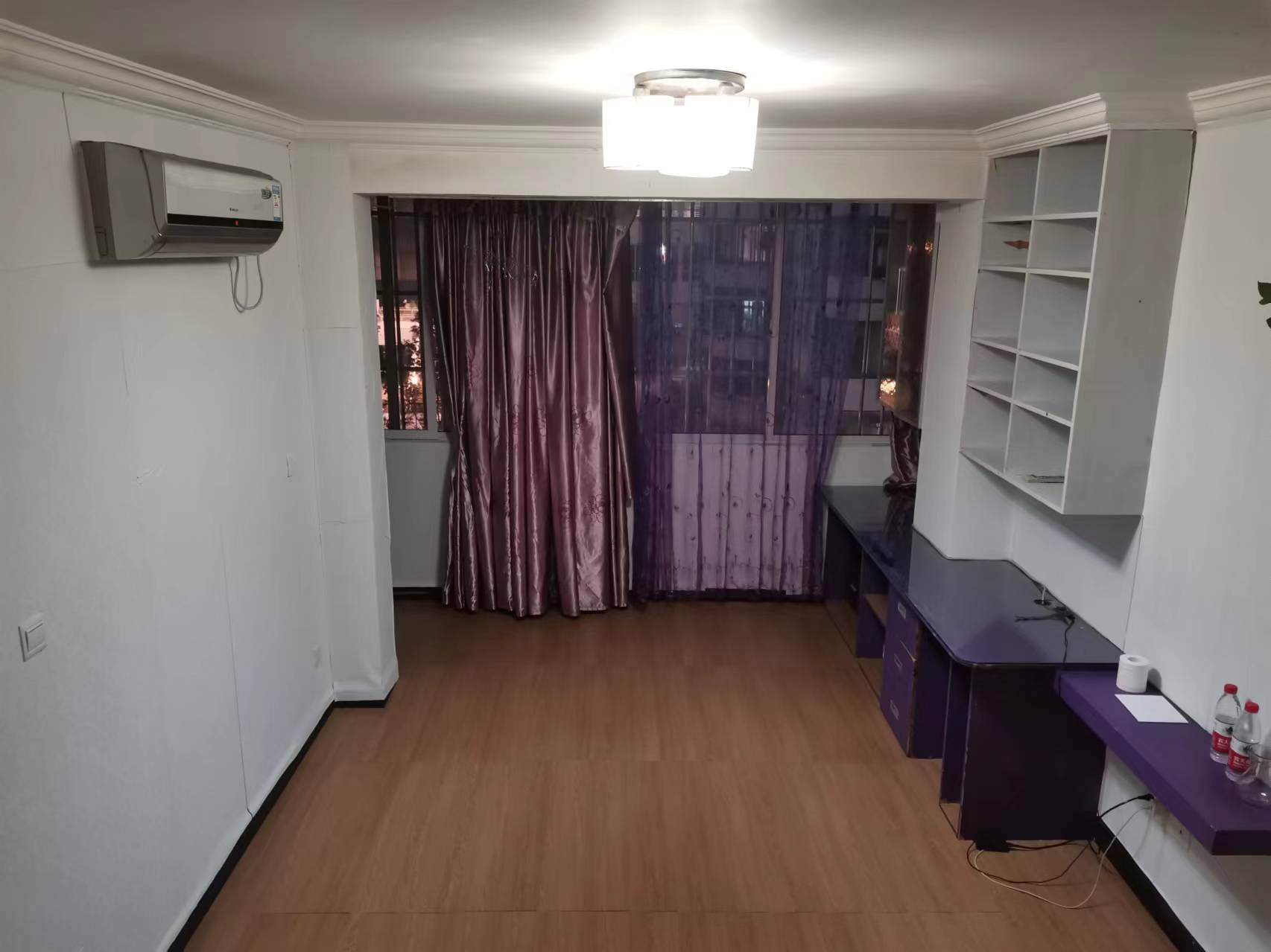 百嘉小区 2居室 6500元/月