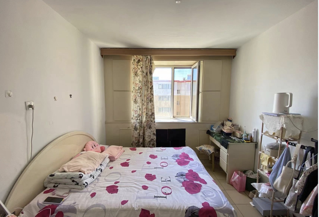 河西乌兰小区 随时看房·