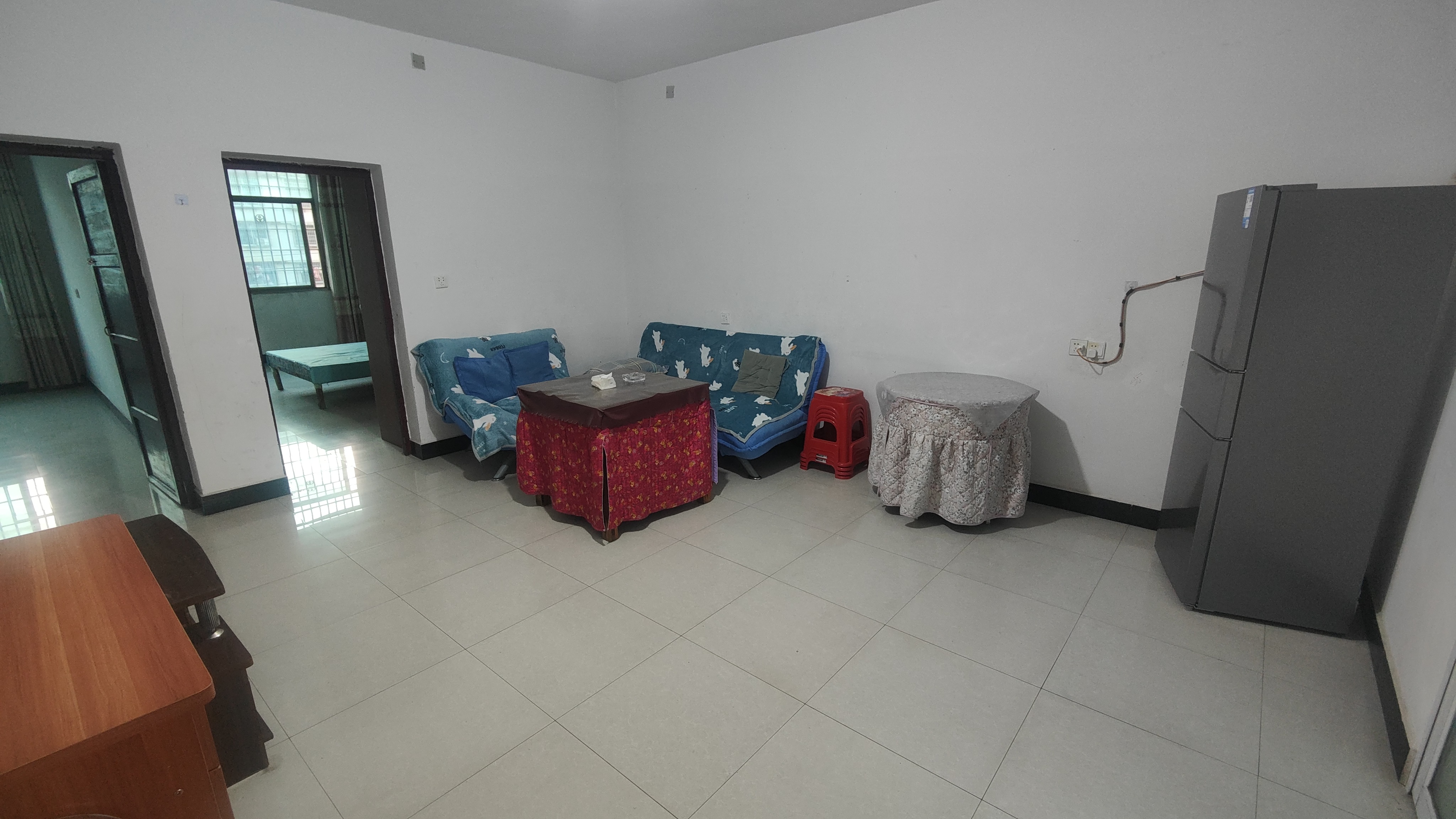 甘桂路辅路 2居室 600元/月