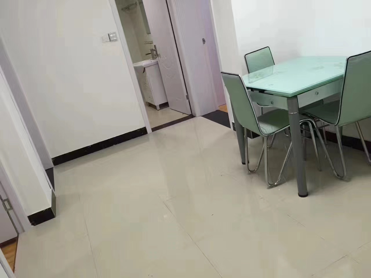 新泾北苑 随时看房·