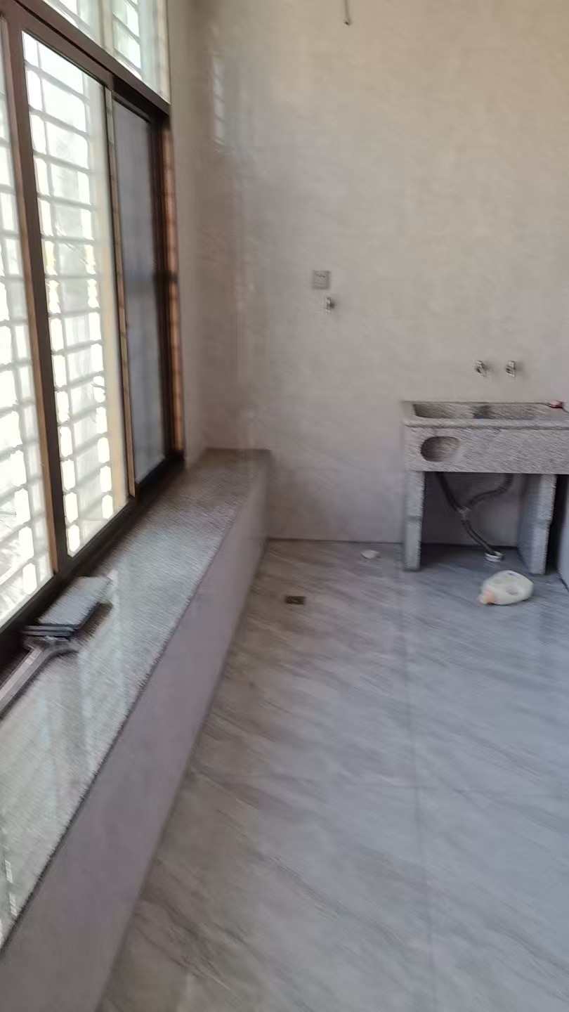 自建房子 随时看房·