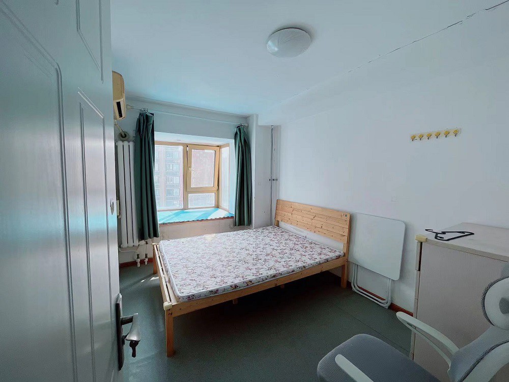 公园两栋 随时看房·