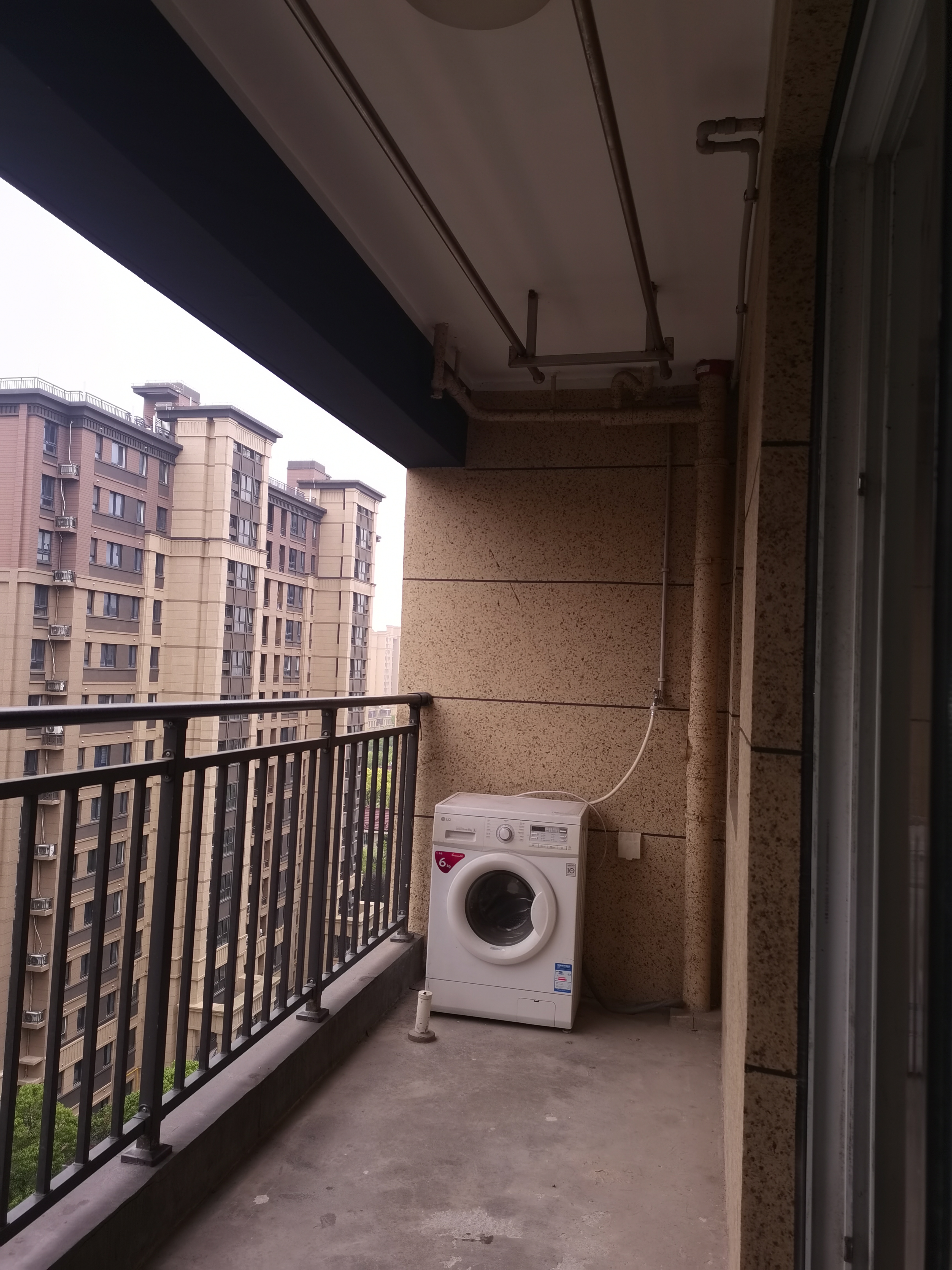保利玲珑公馆 随时看房·