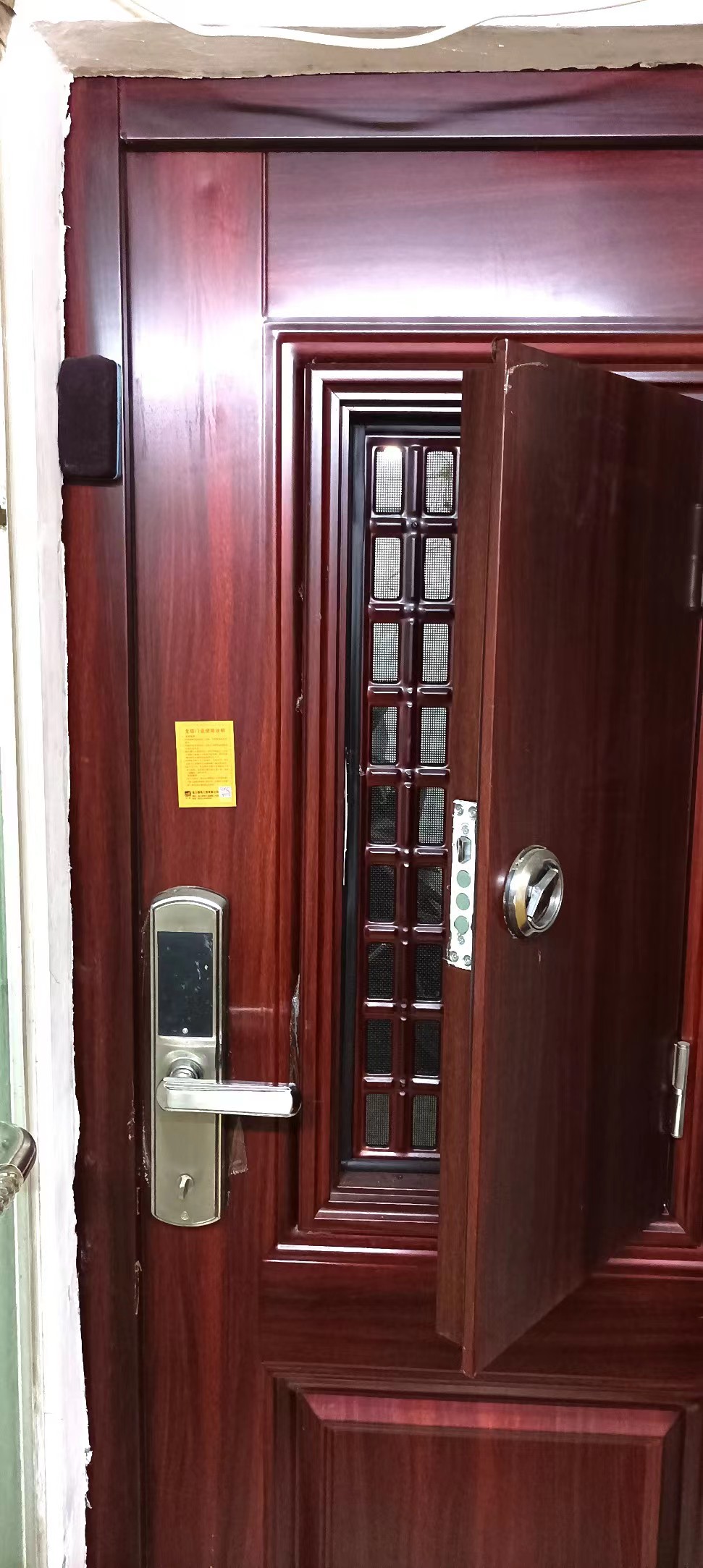 荣都东区车库 随时看房·