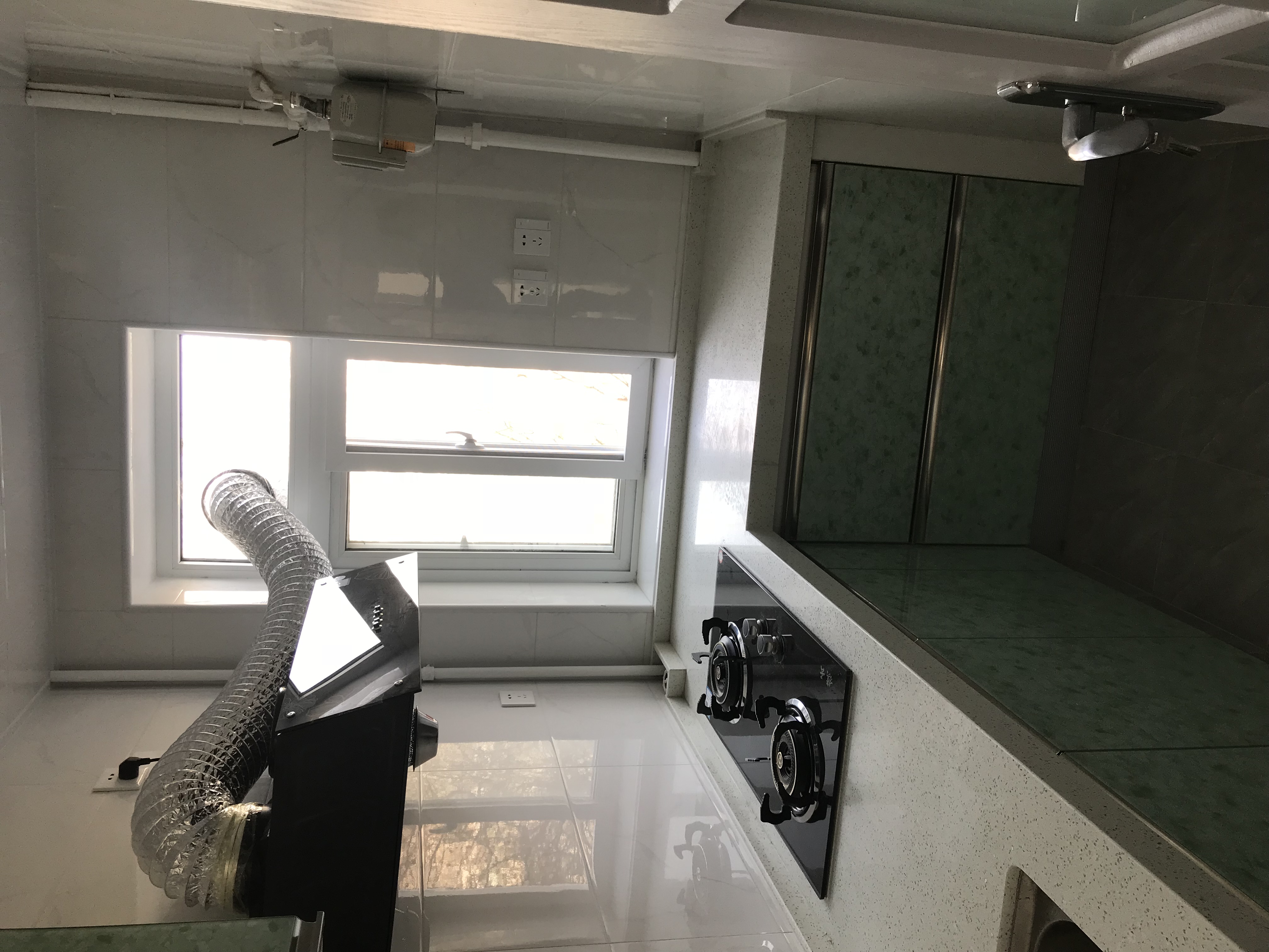 东高地三角地小区 随时看房·