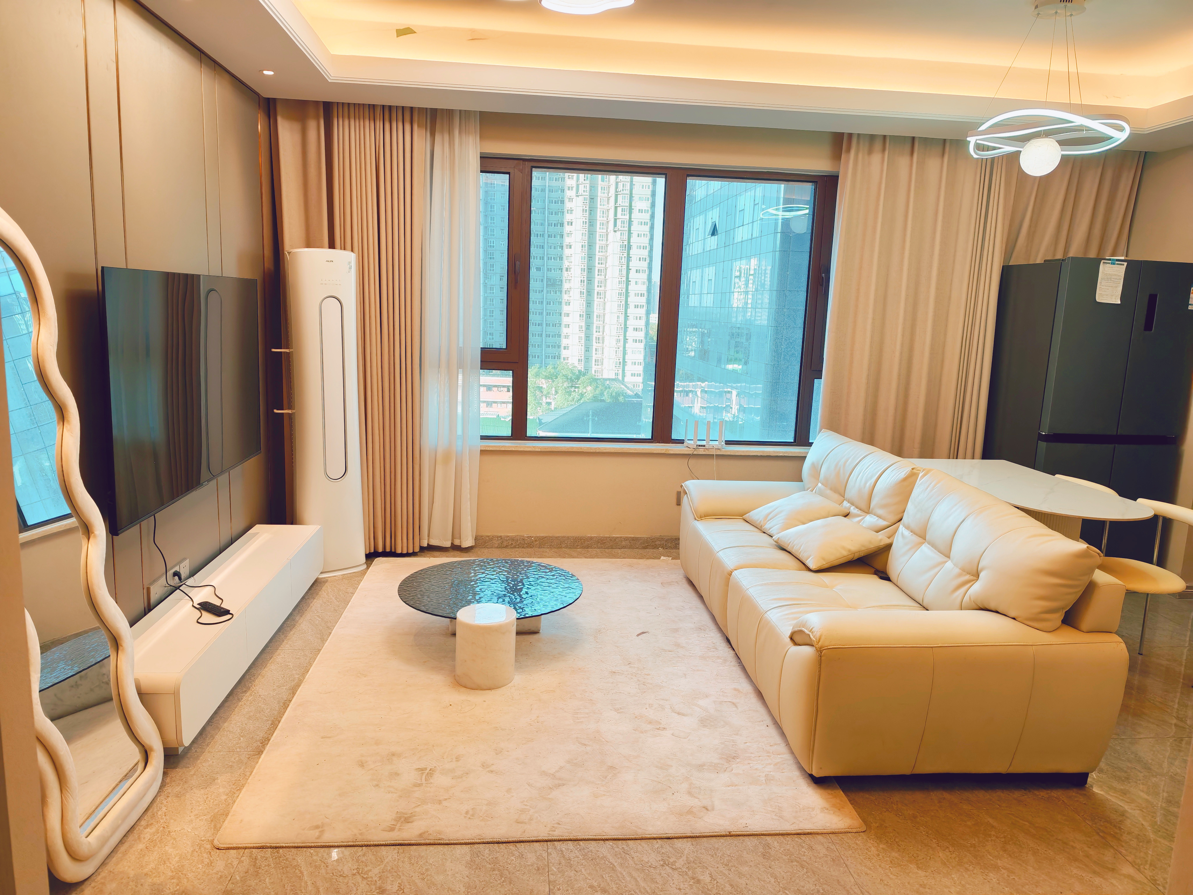 富力开远城 2居室 4000元/月