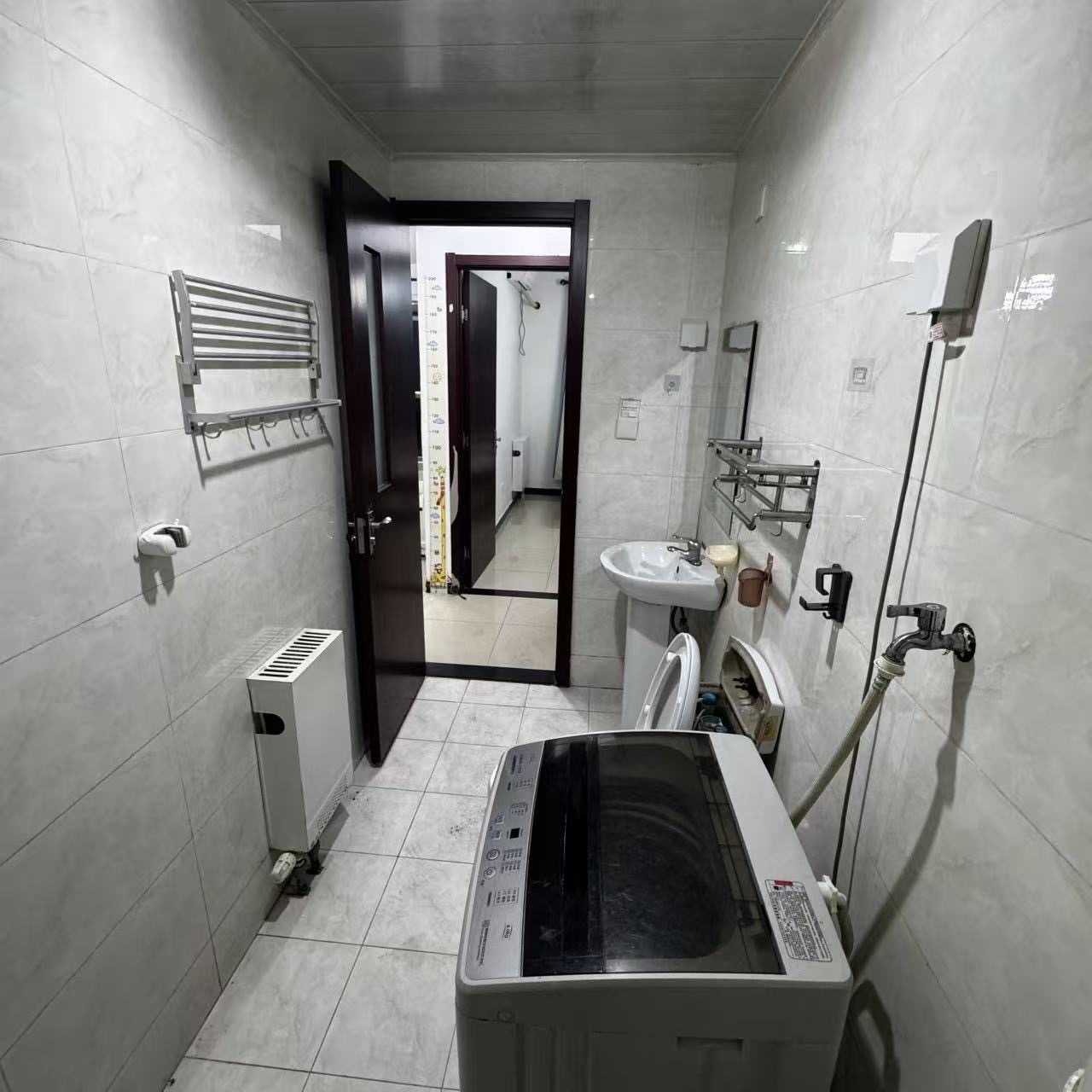 鸿博家园二期F区 随时看房·