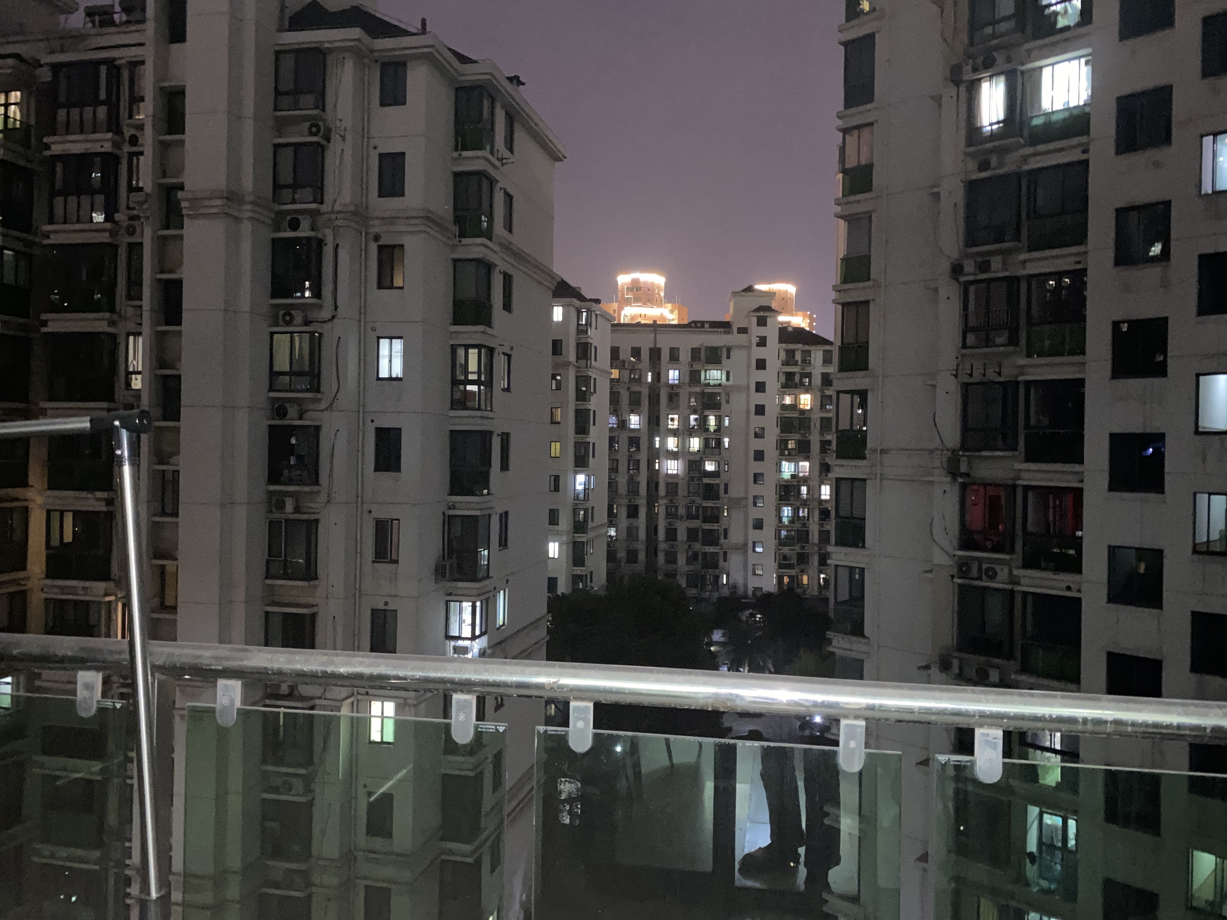 水岸豪庭 随时看房·