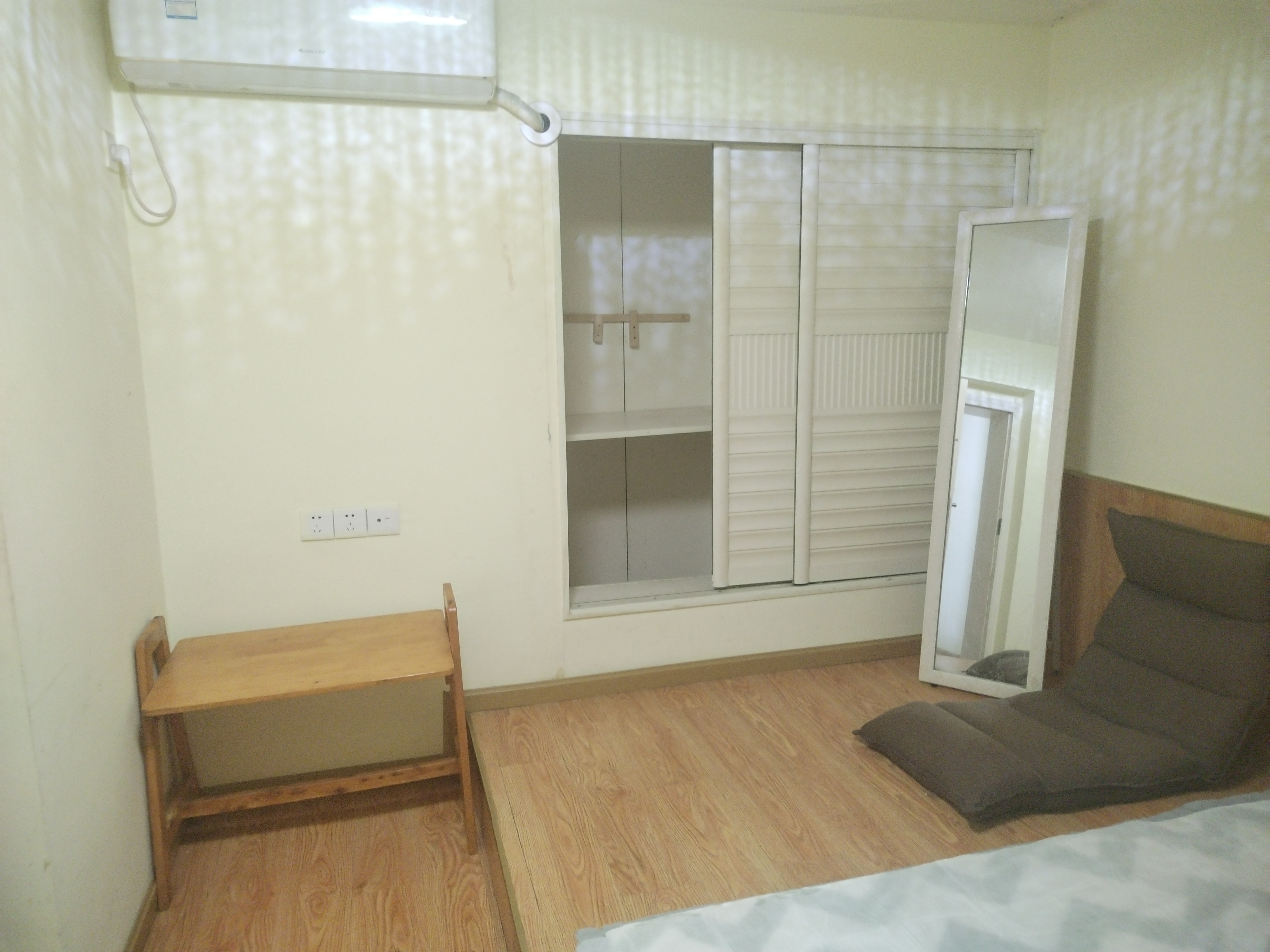 蓝光东方天地公寓 随时看房·