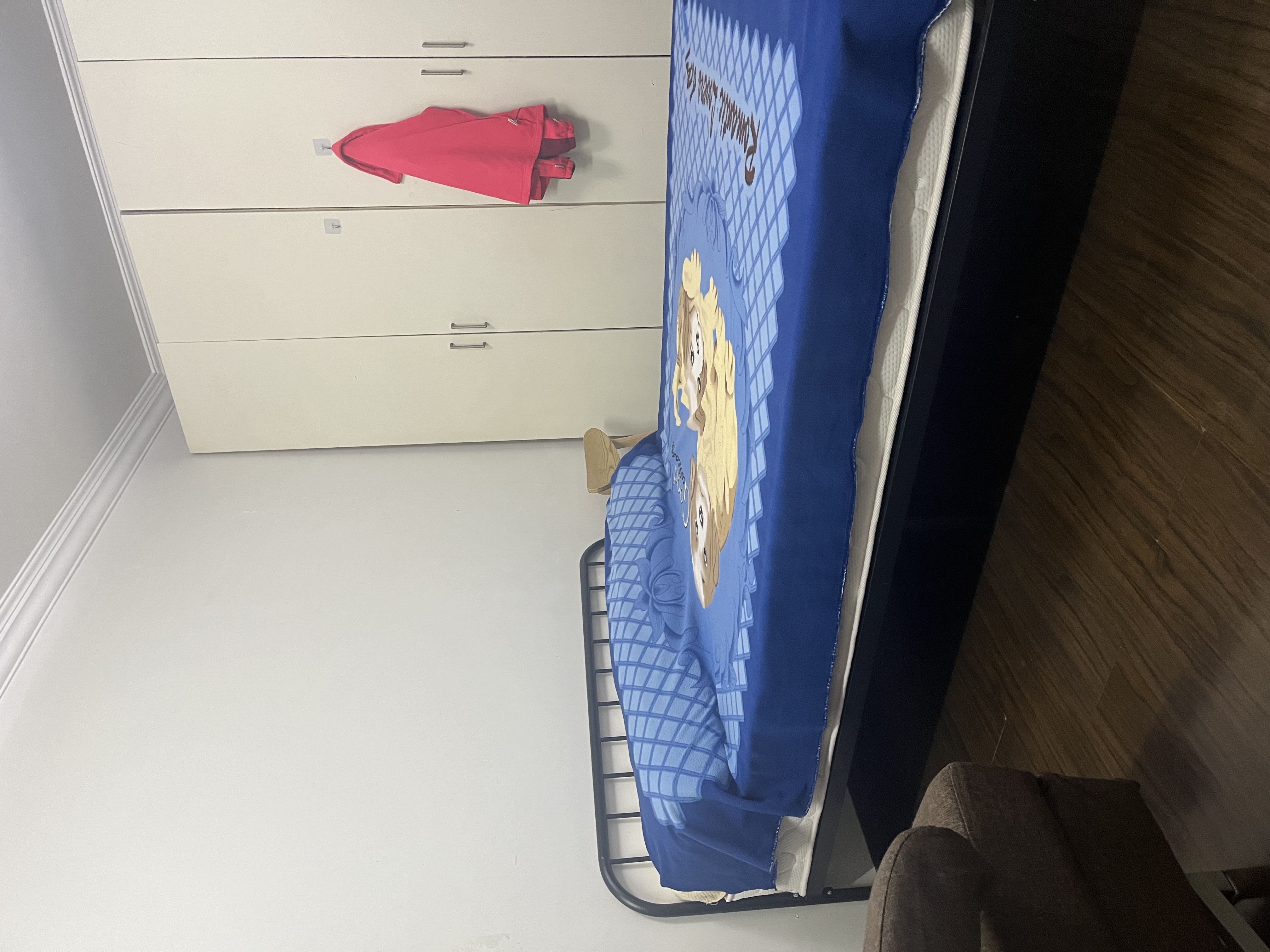 长虹小区 随时看房·