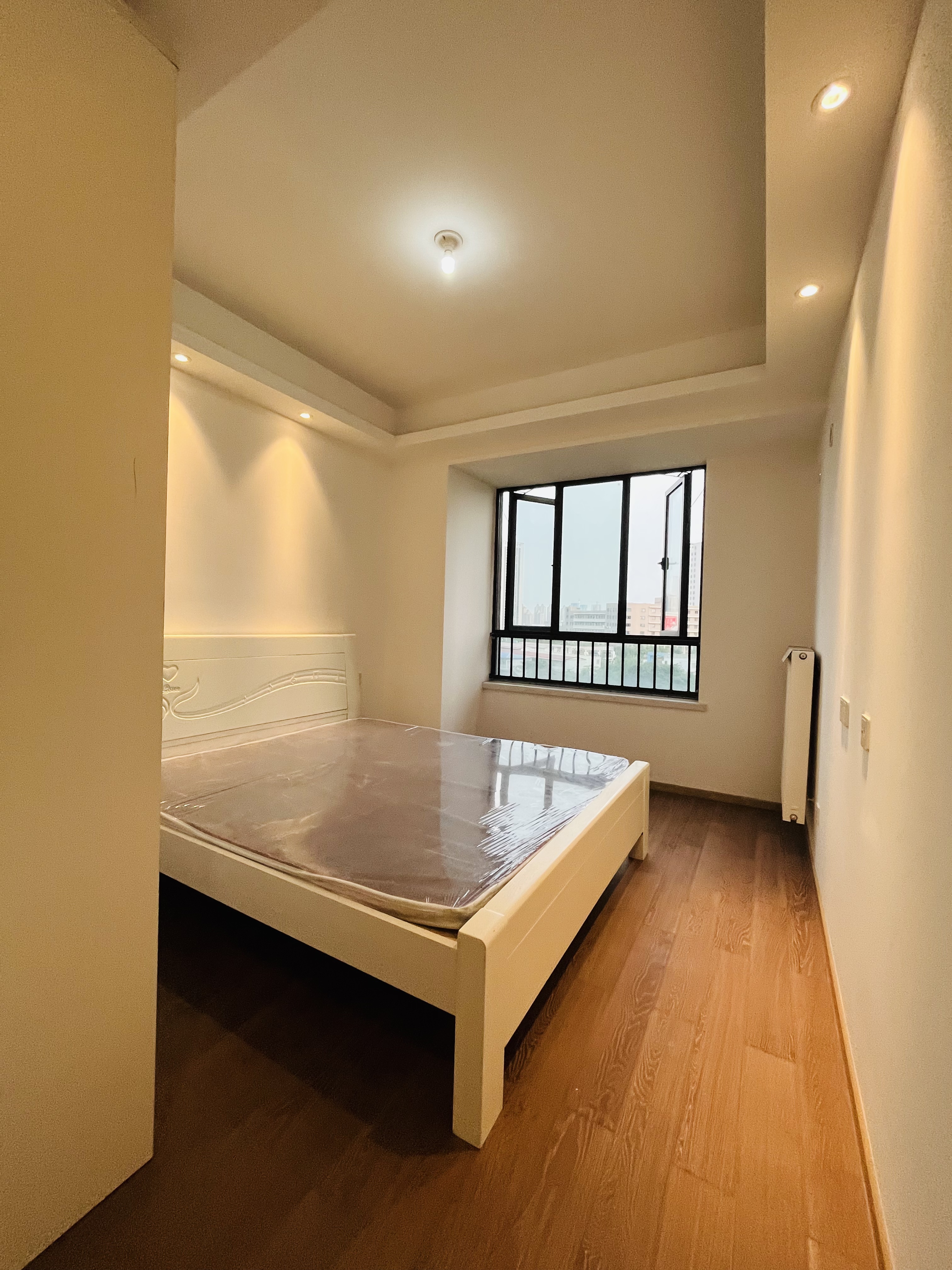 美好长江首玺 3居室 2300元/月