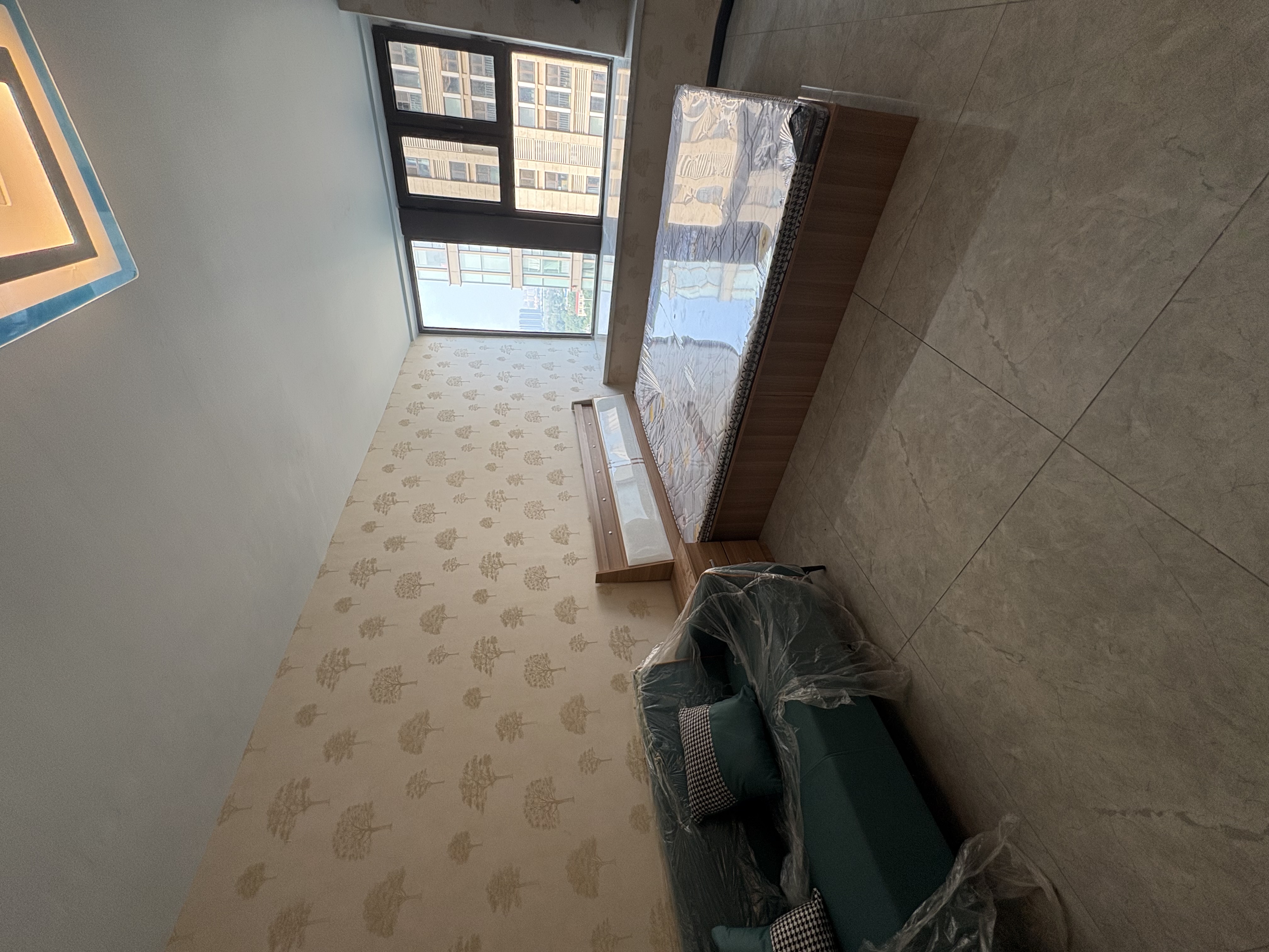 红郡大厦 随时看房·